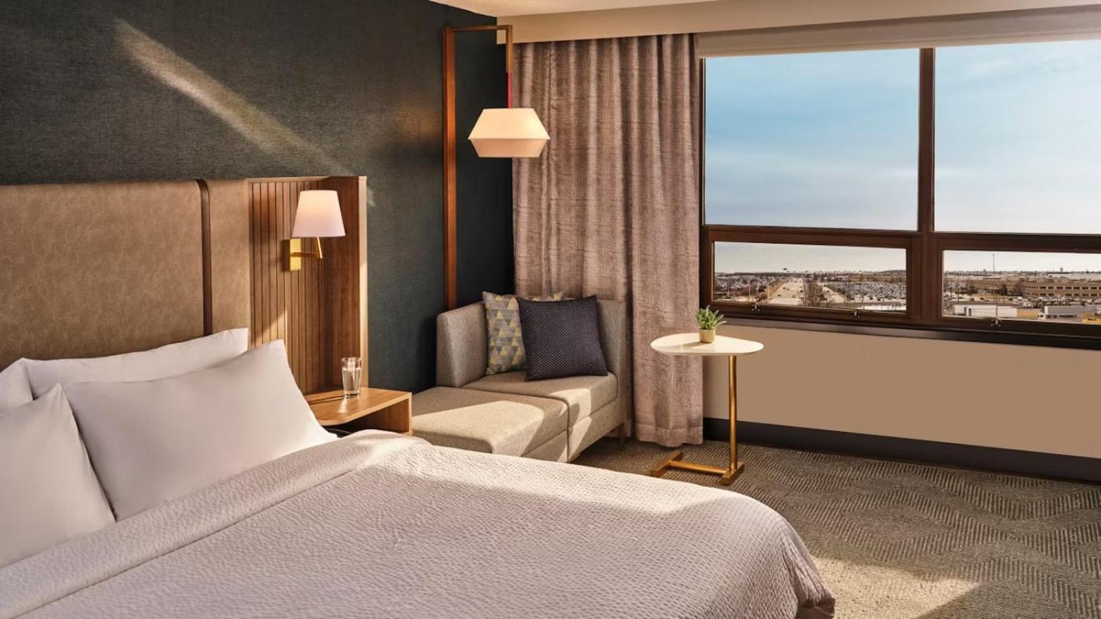 Standard King Room