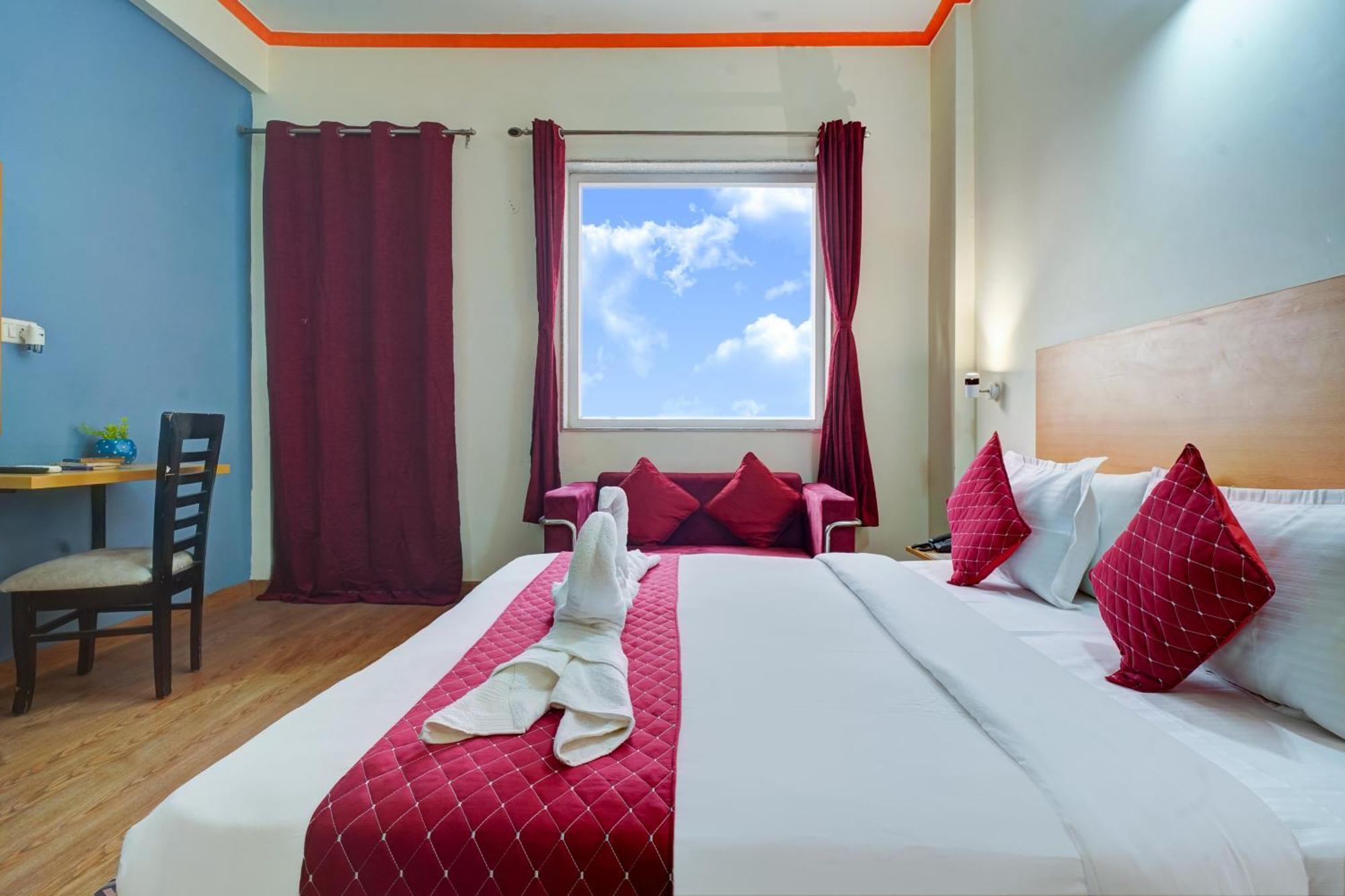 Deluxe Double or Twin Room
