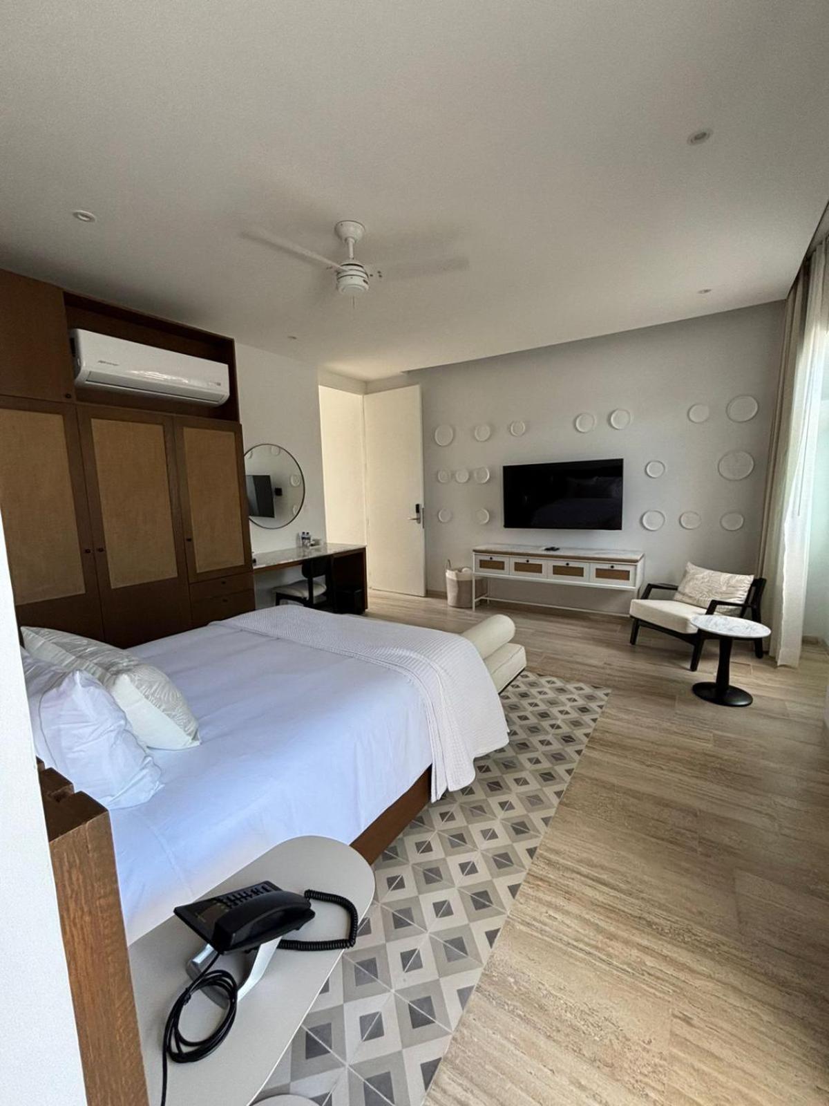 Junior Suite Balcony,1638651249:JPEG
