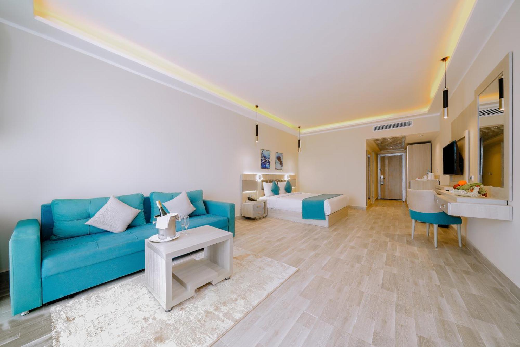 Double or Twin Room with Partial Sea View,1638684392:JPEG