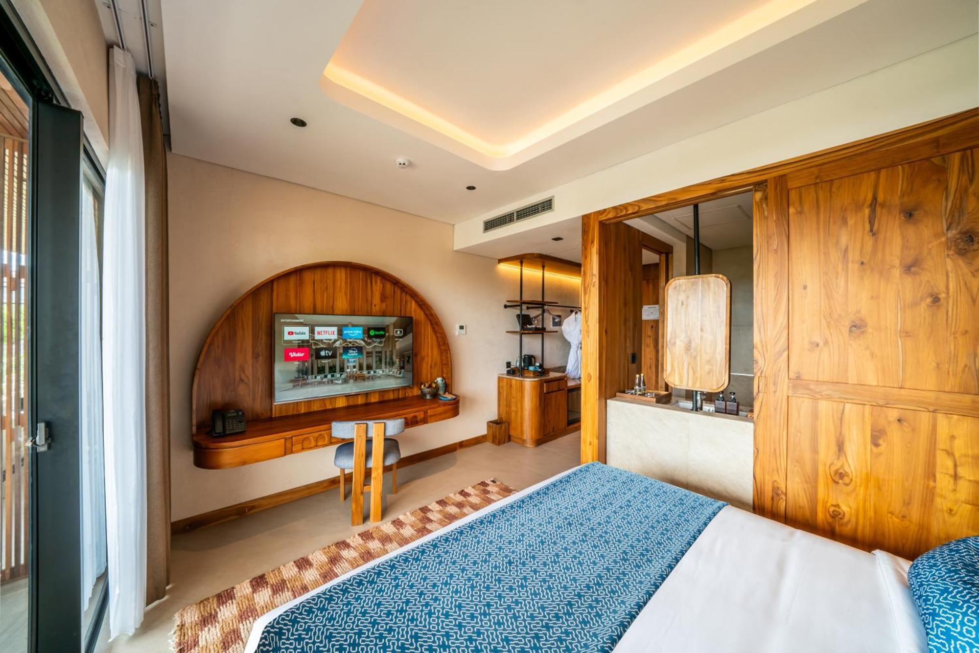Deluxe Room,1638957178:JPEG