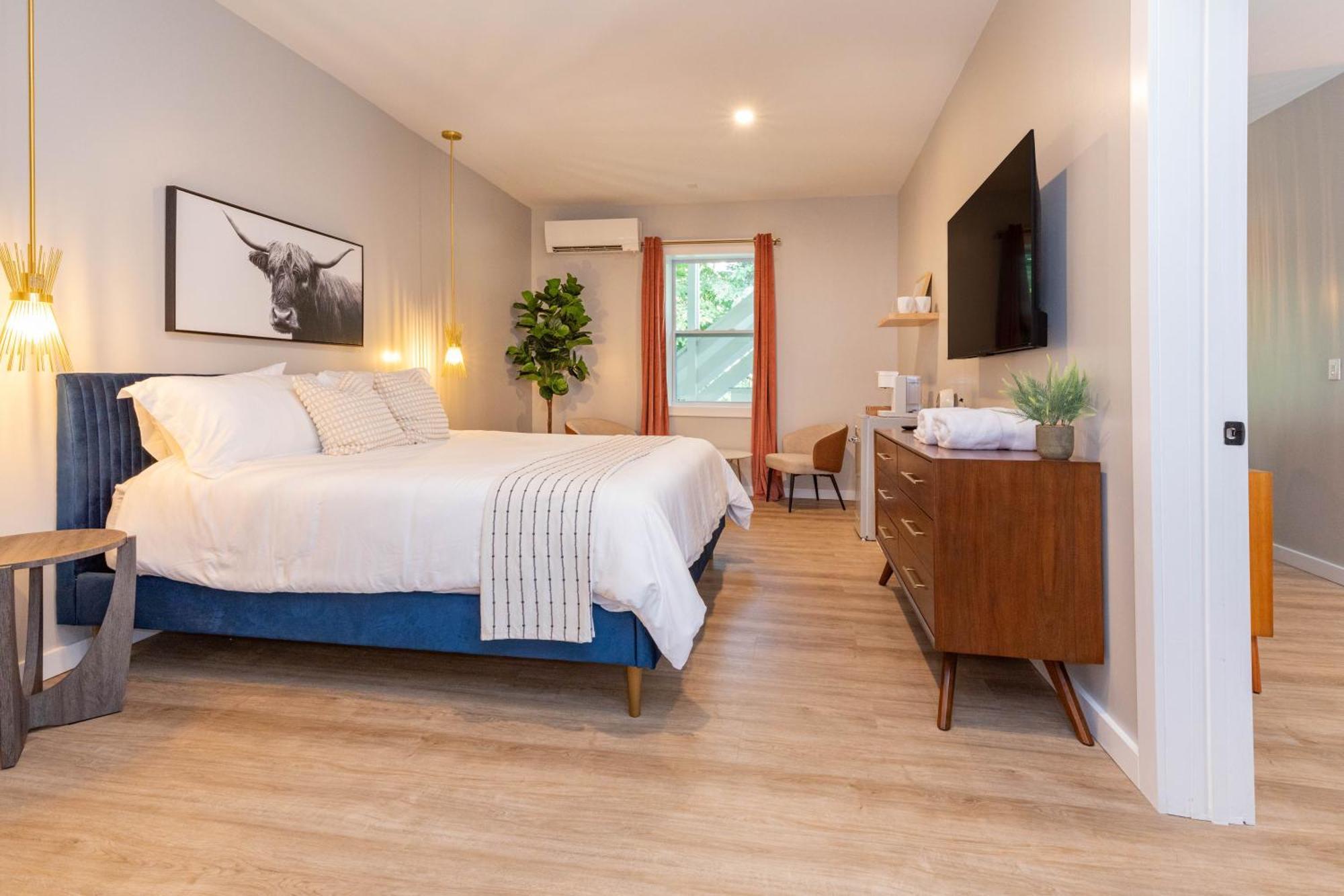 Suite with River View