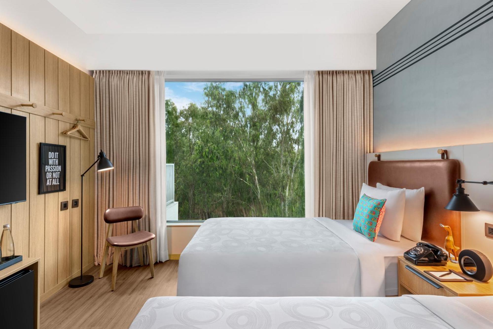 Moxy Sleeper Twin Room with City View