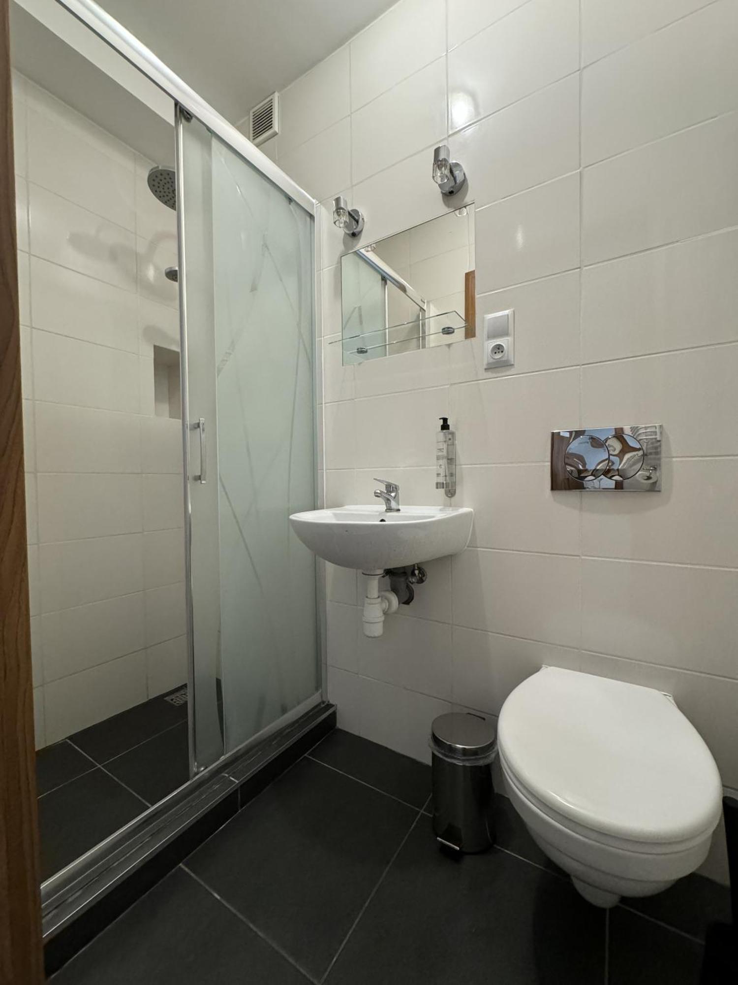 Apartment Shower