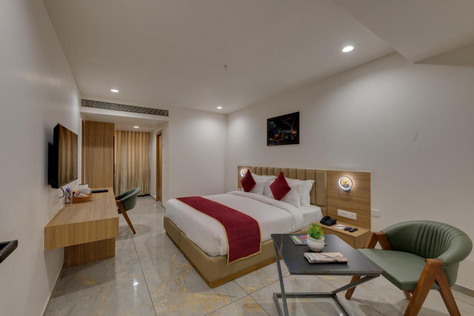 Superior King Room