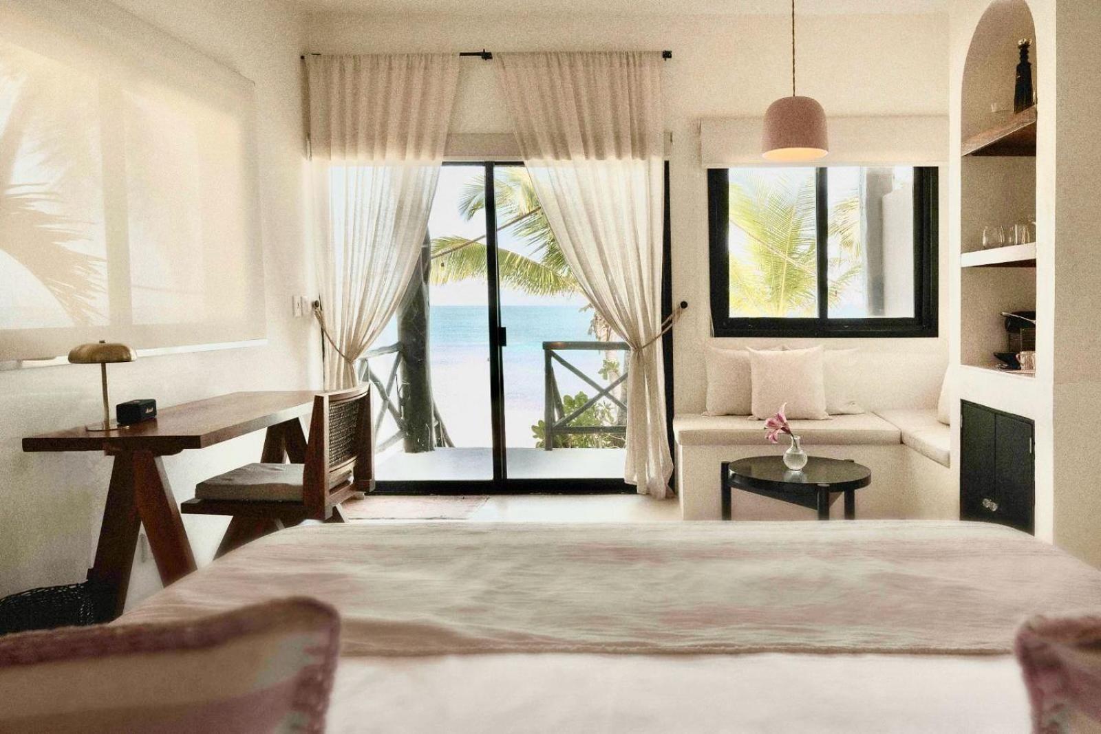 OCEANFRONT SUITE TERRACE