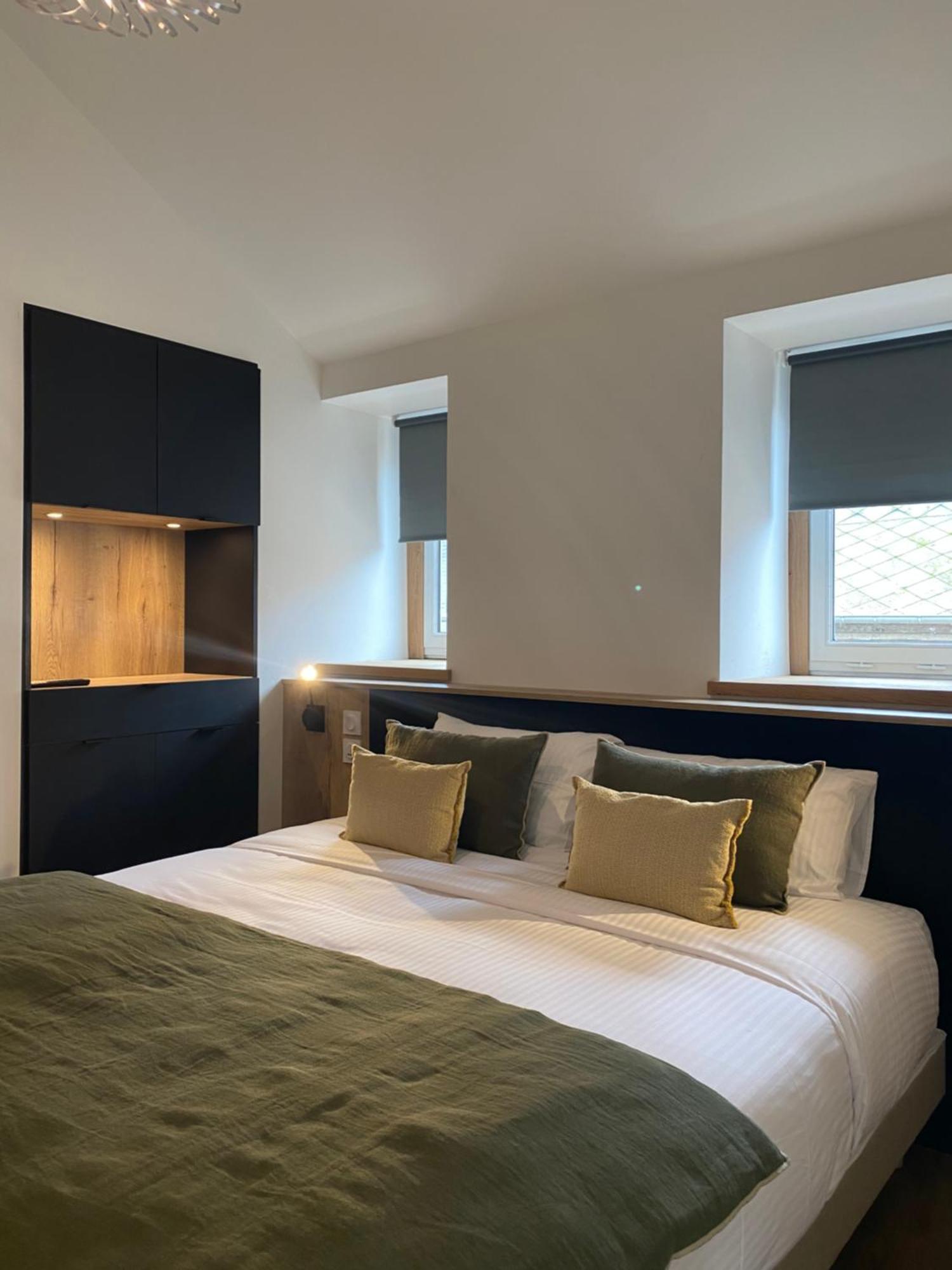 Large Double Room,1639435328:JPEG