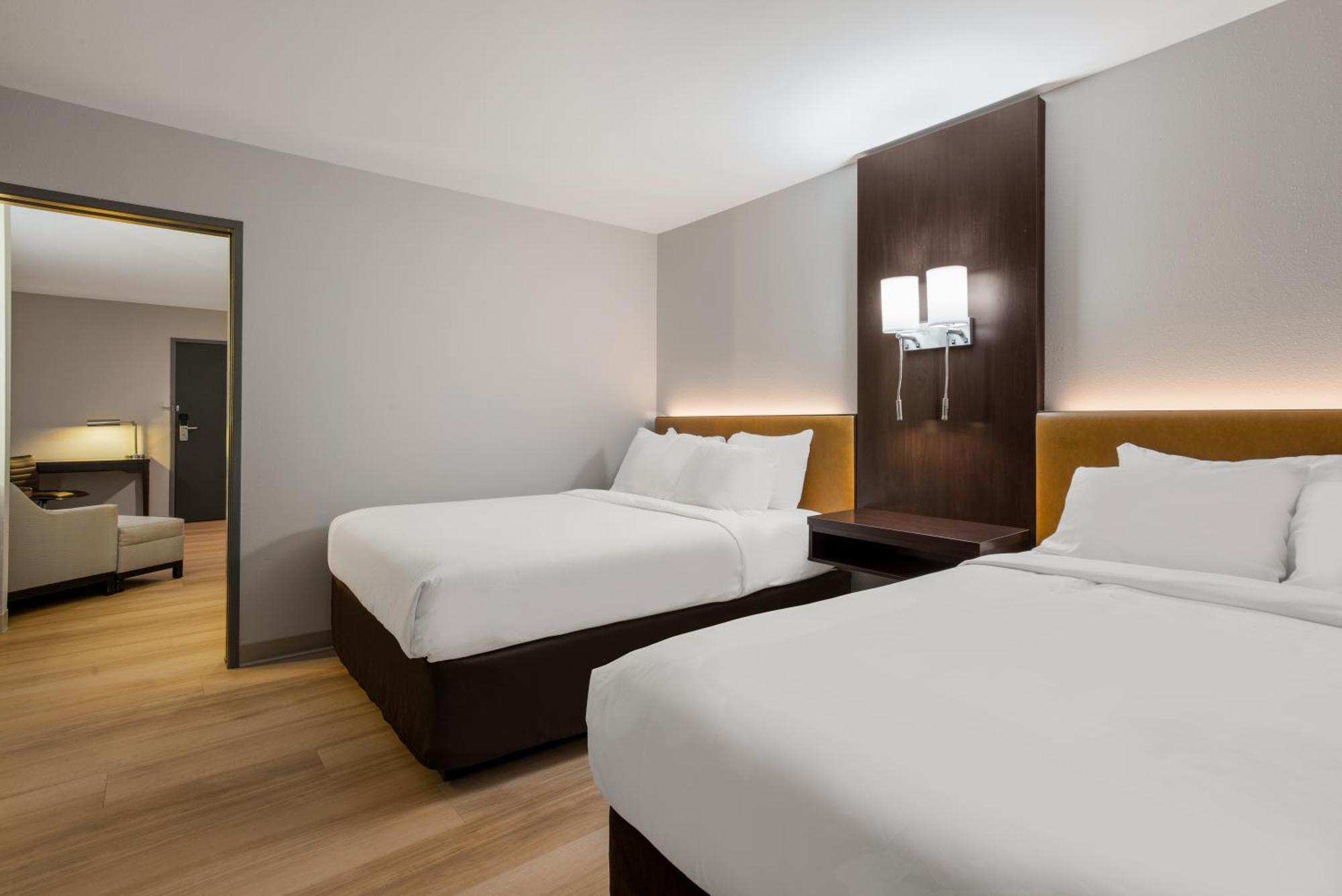 Queen Room