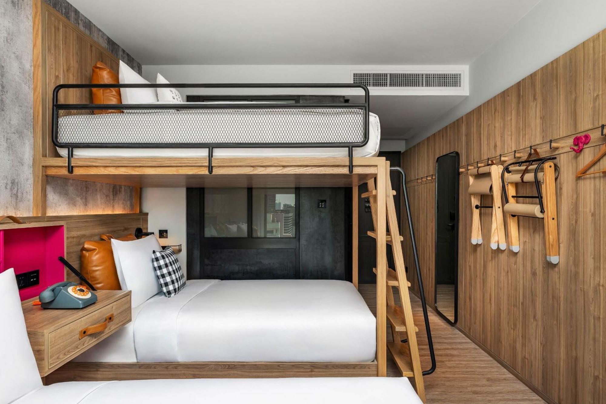 Queen Loft