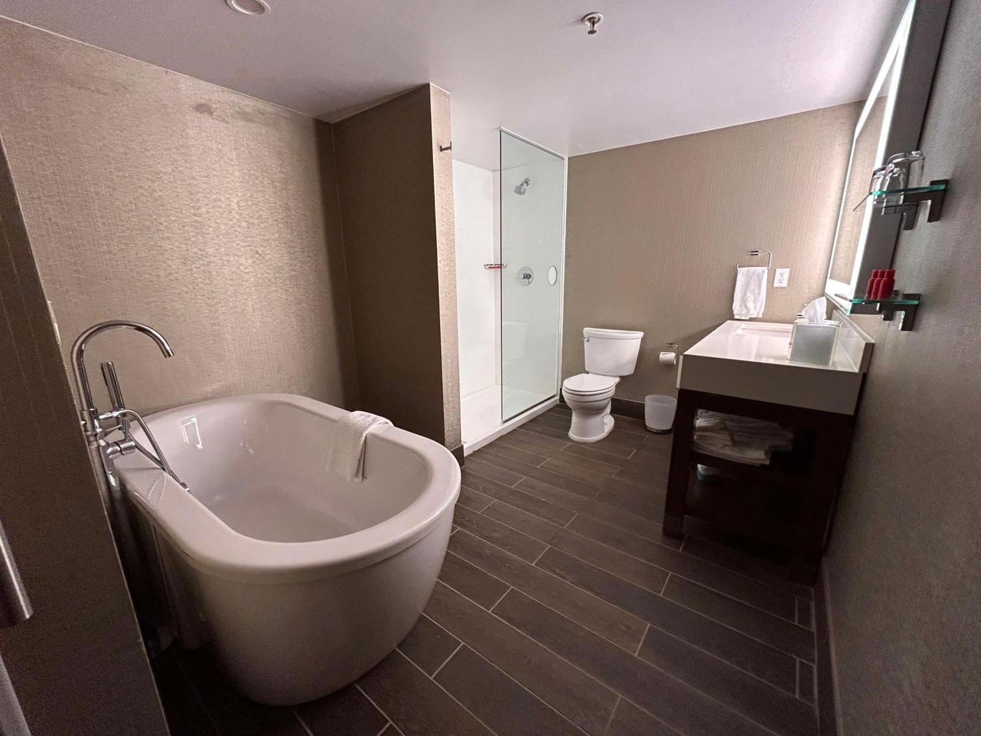 King Suite with Sofa Bed, Living Room and Soaker Tub - Non-Smoking