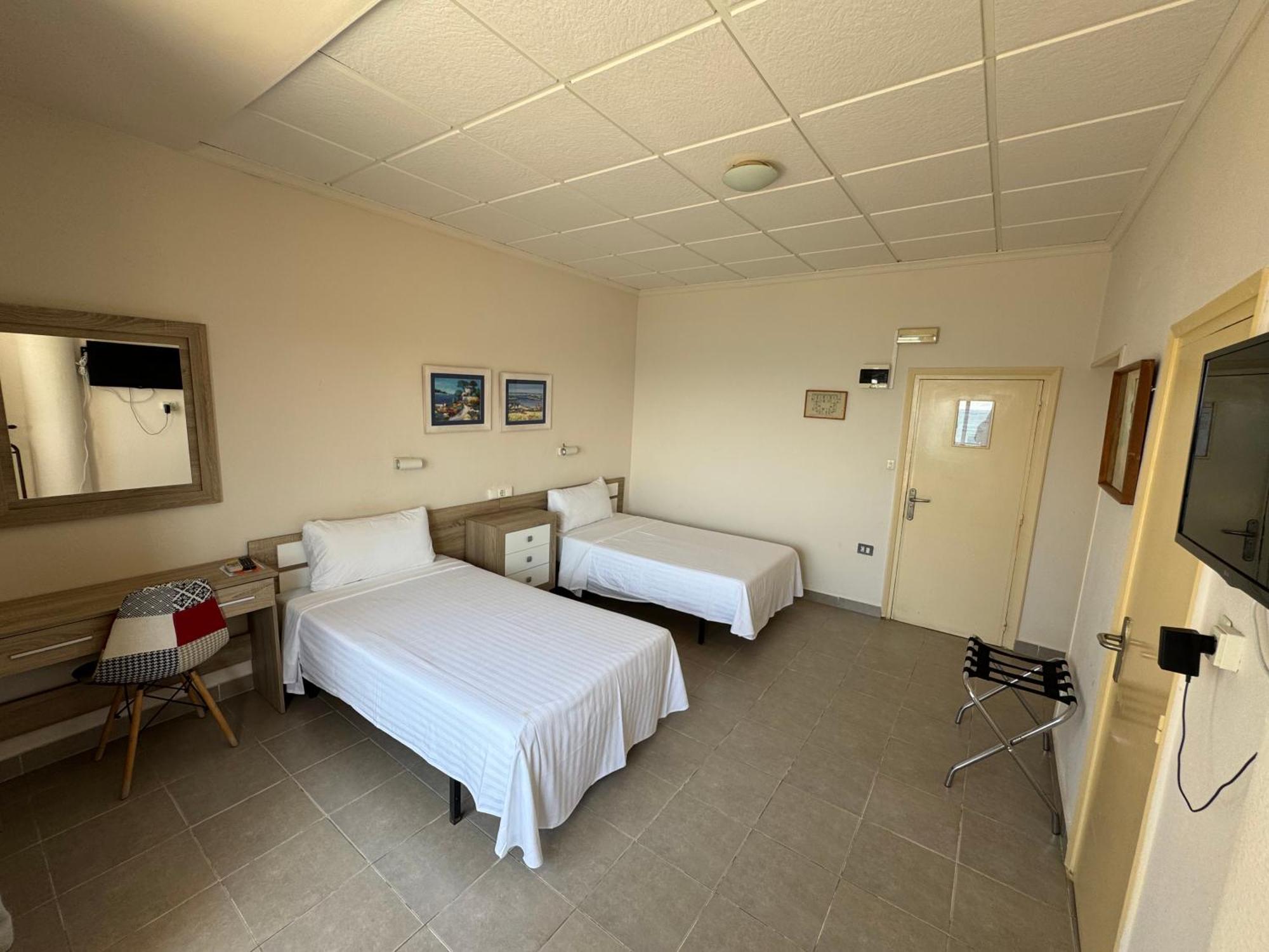 Twin Room with Balcony and Sea View