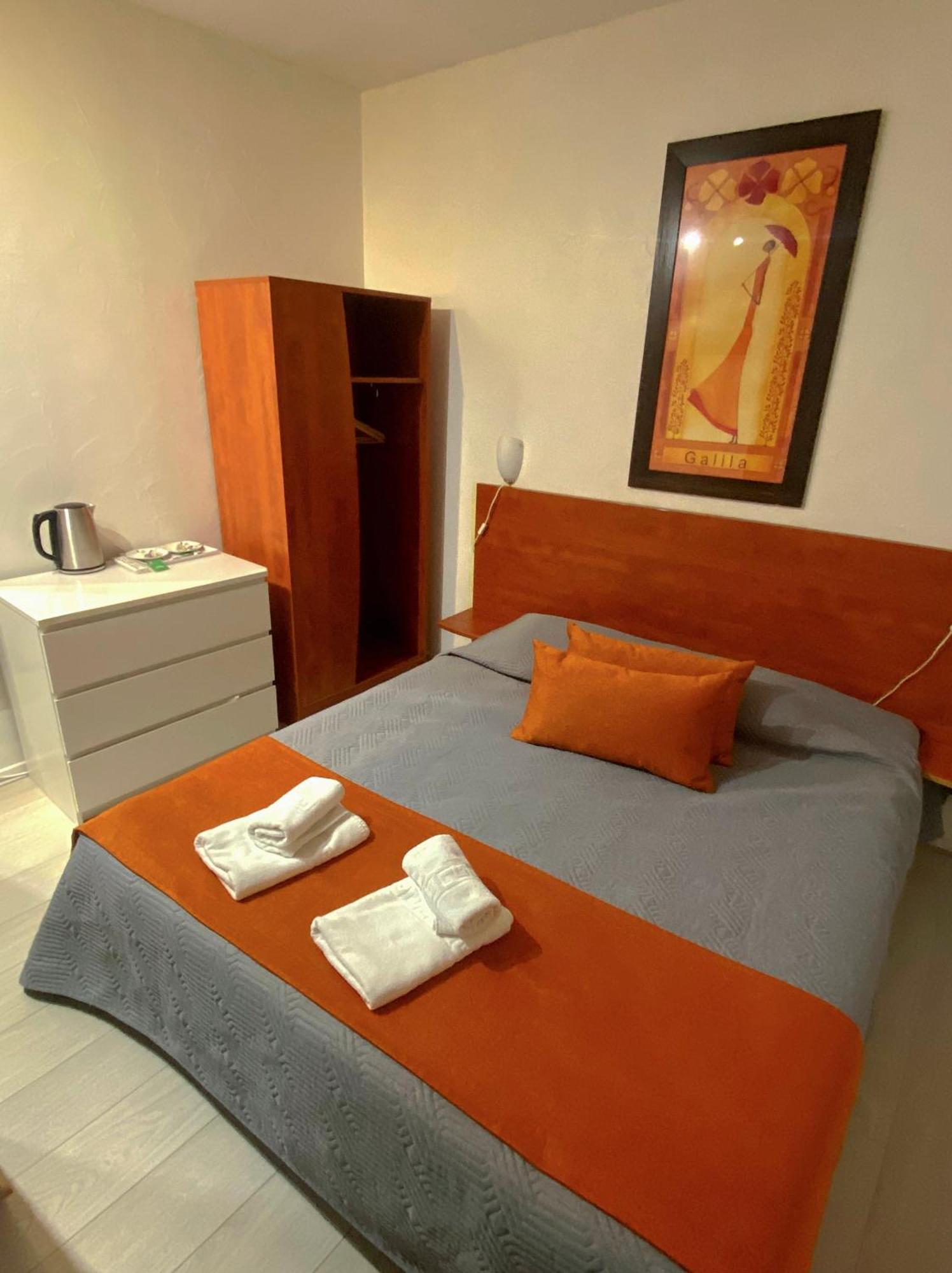 Triple Room,1639561605:JPEG