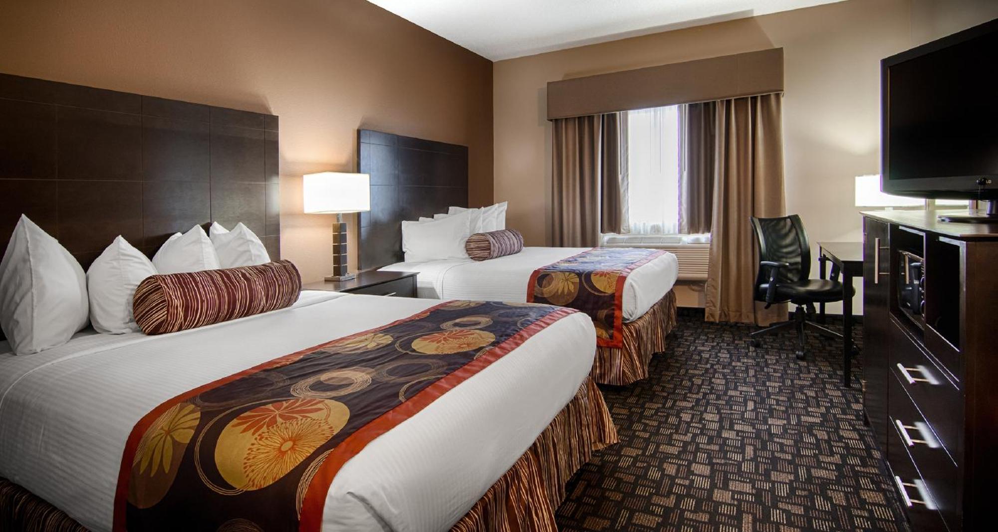 Queen Room with Two Queen Beds - Non-Smoking