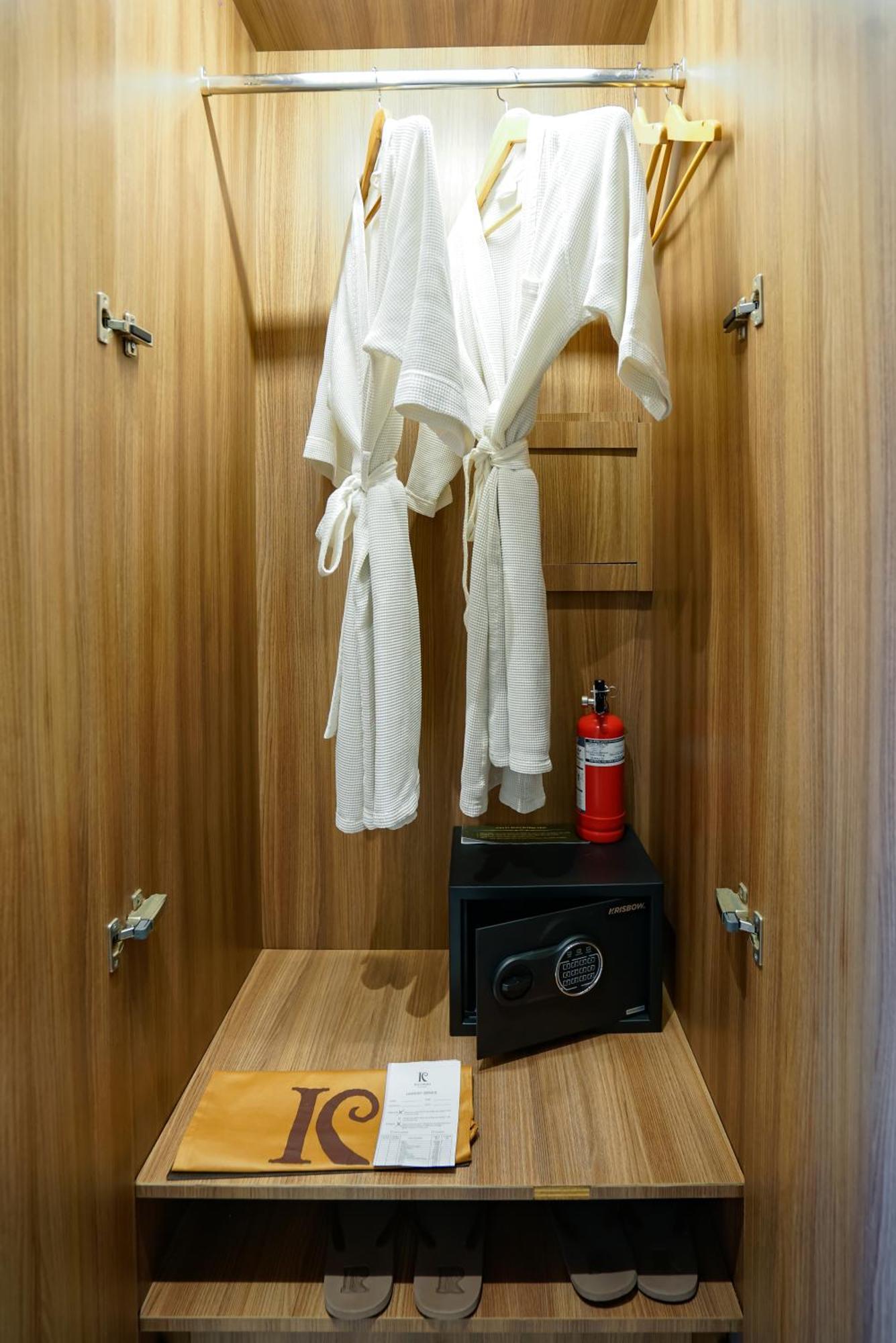 Kirana Suite Room