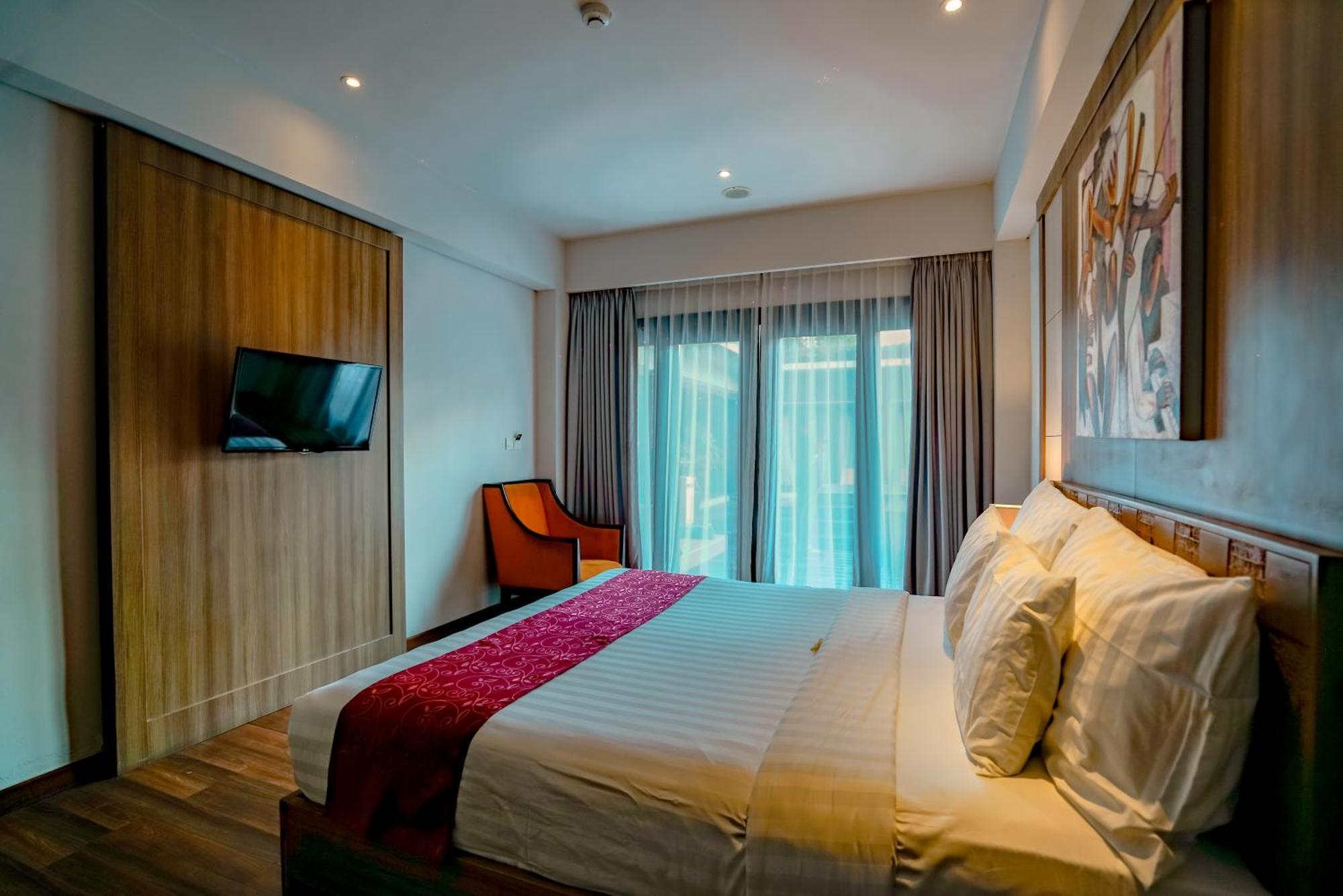 Kirana Double Room Pool Access