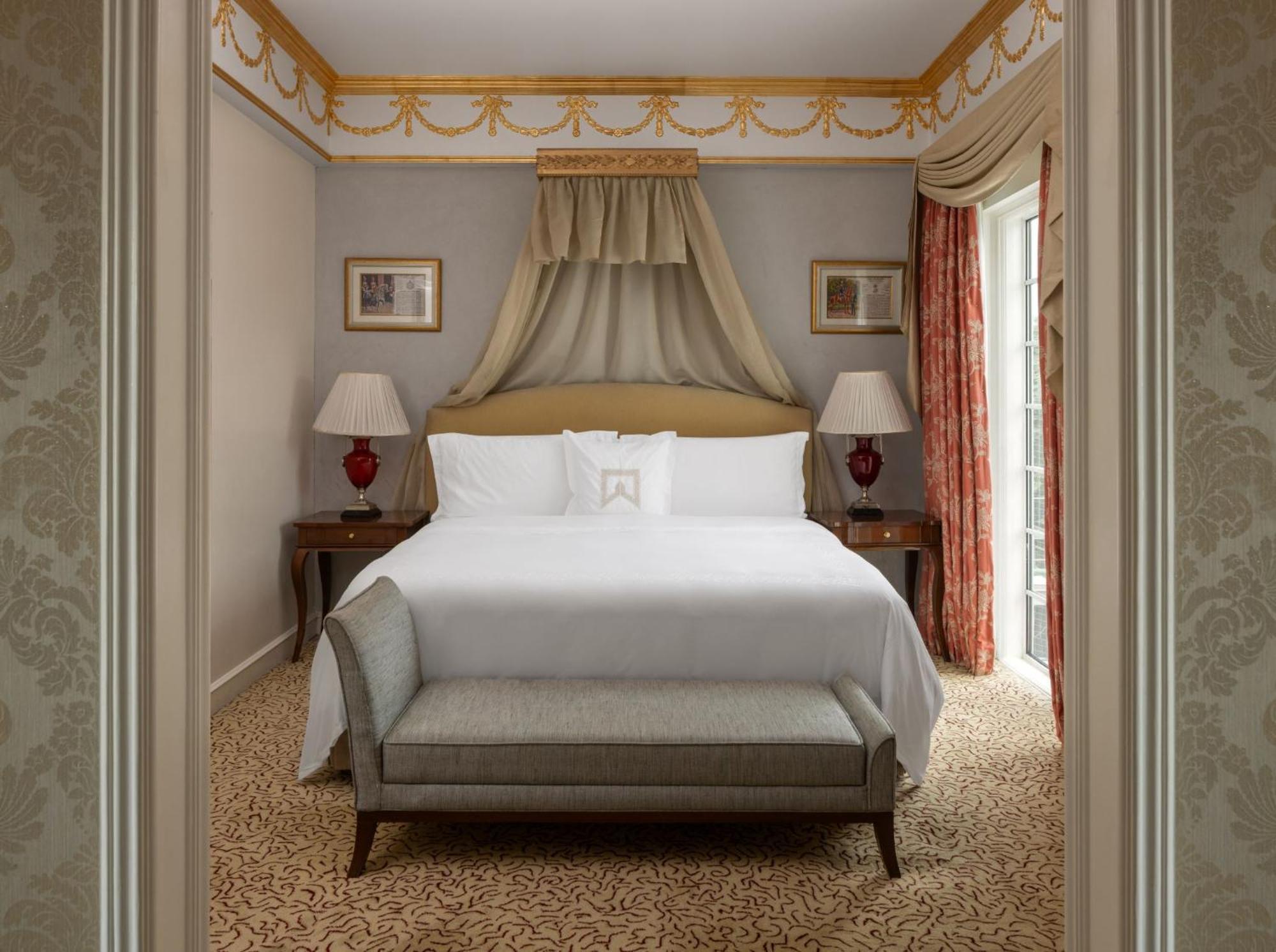 Large King Room - Club Lounge Access,1639584891:JPEG