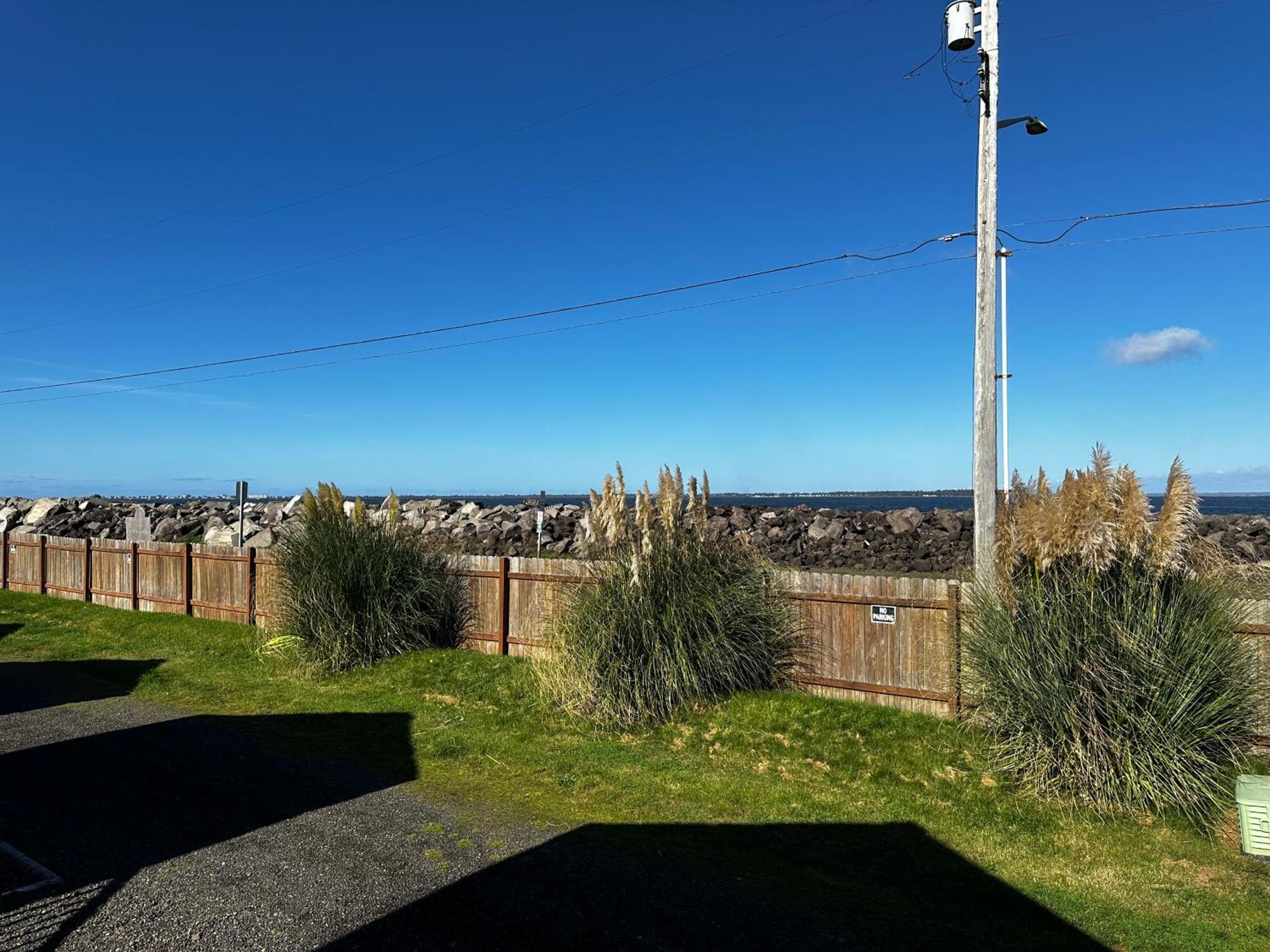 Cottage with Water View - Disability Access