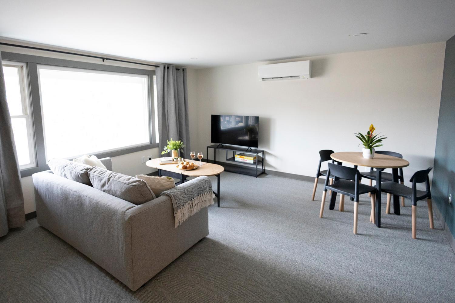 Suite with Mountain View