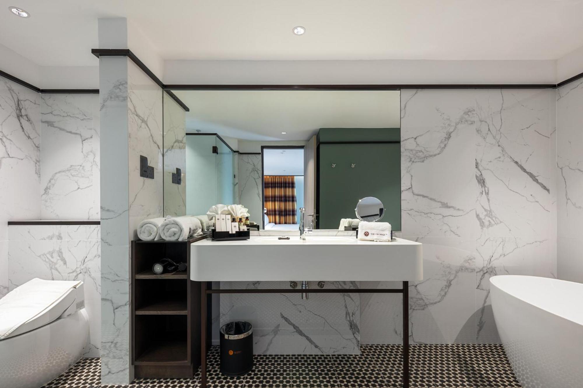 Premier Executive Suite,1639667780:JPEG