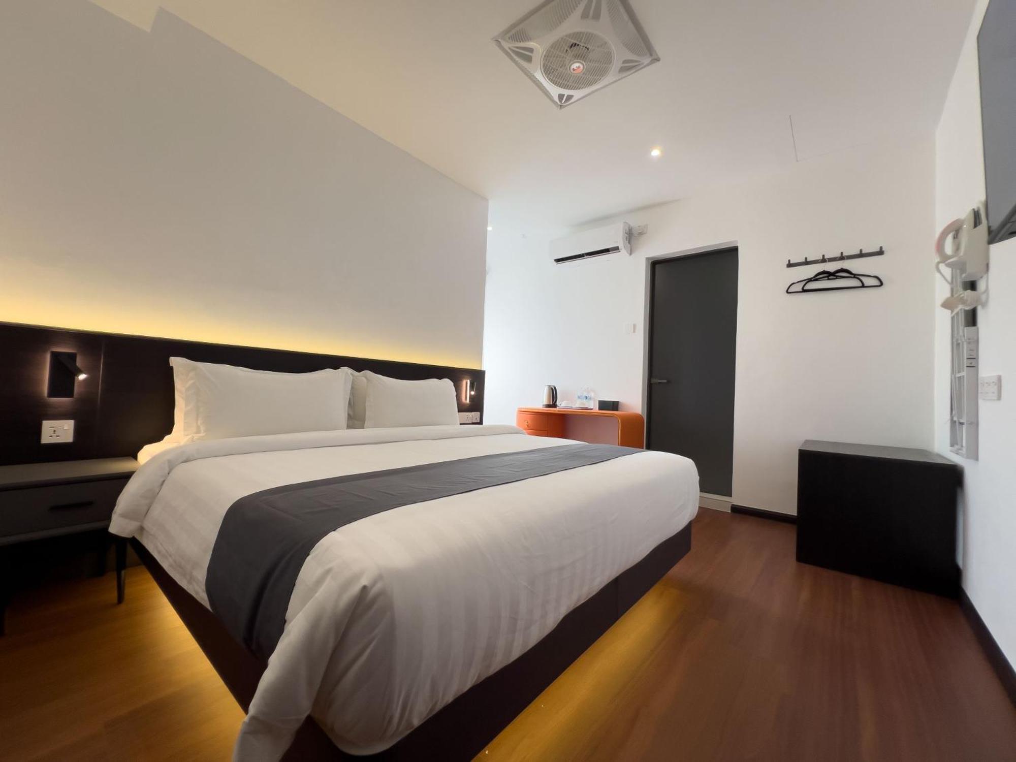 Superior King Room