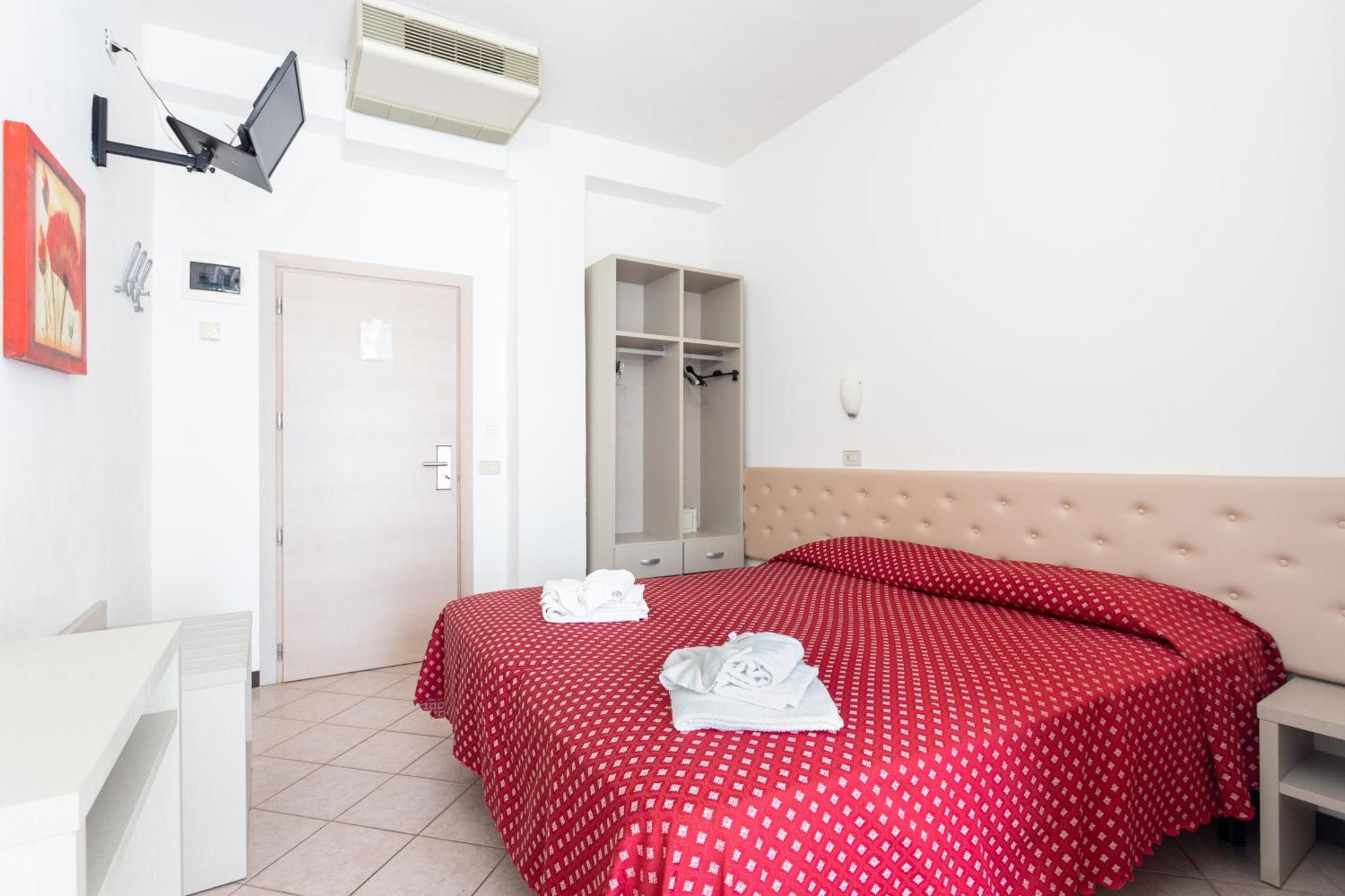 Deluxe Double or Twin Room with Sea View,1658769353:JPEG