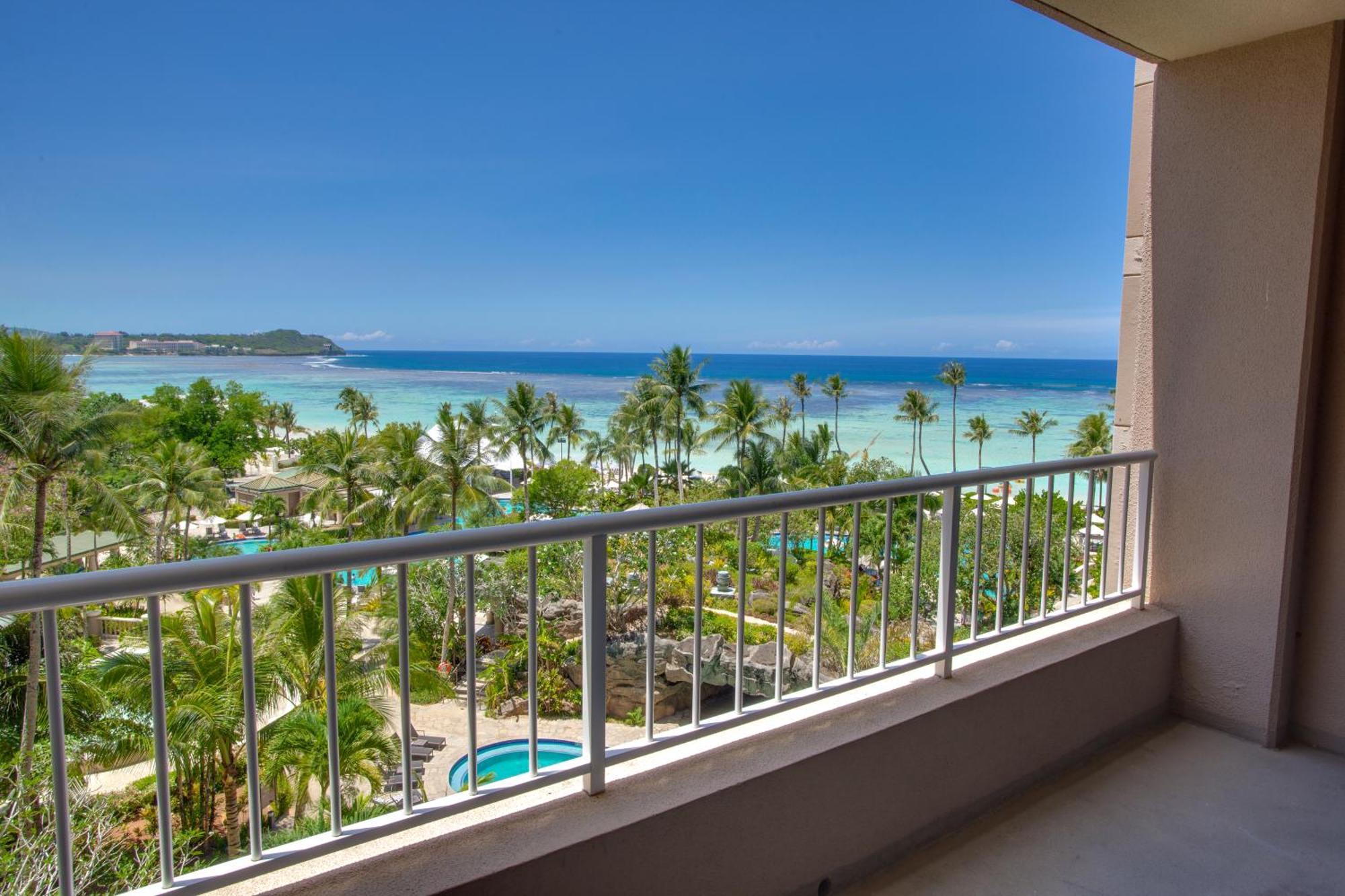Family Twin Room - Ocean Front