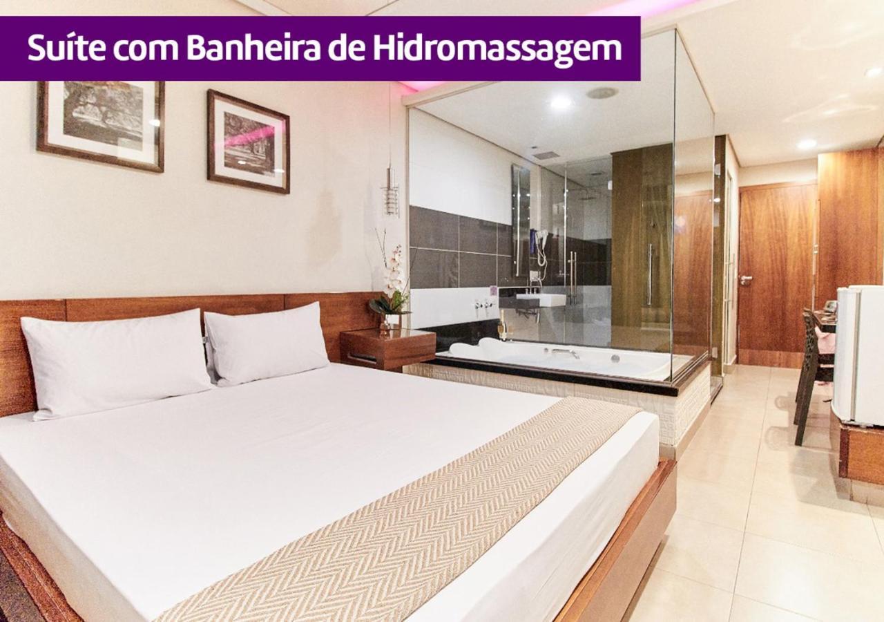 Suíte com Banheira de Hidromassagem