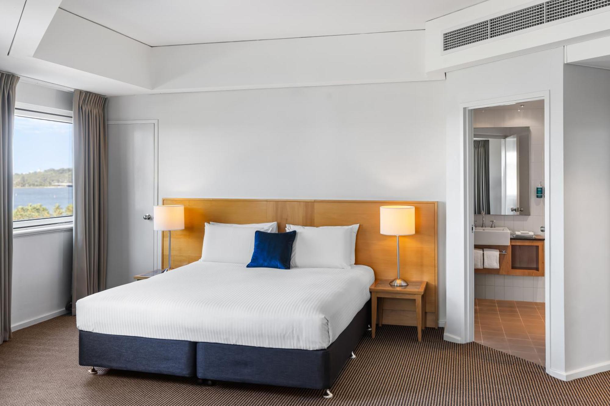 Junior King Suite