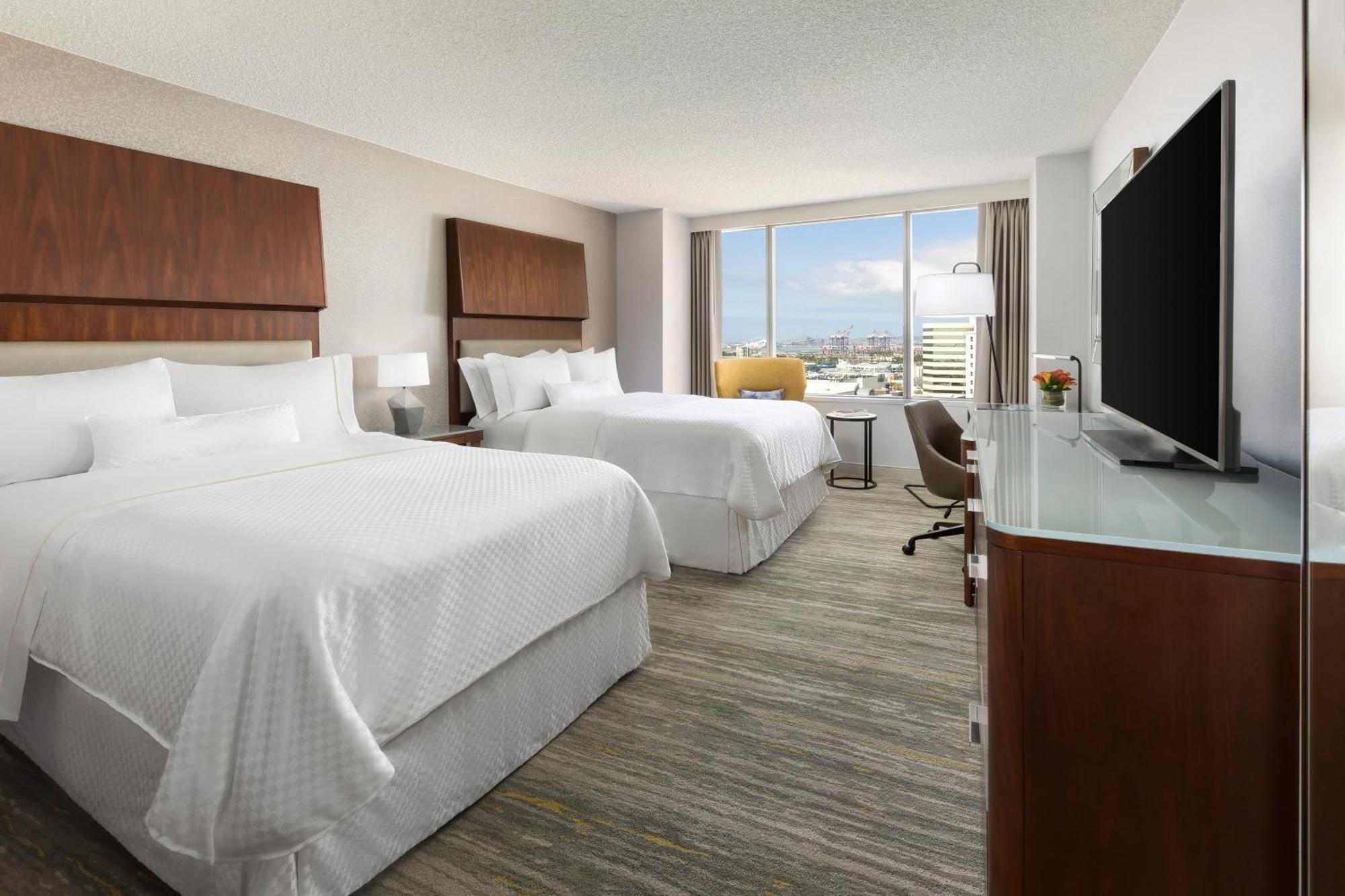 Guest Room Two Double Beds High Floor