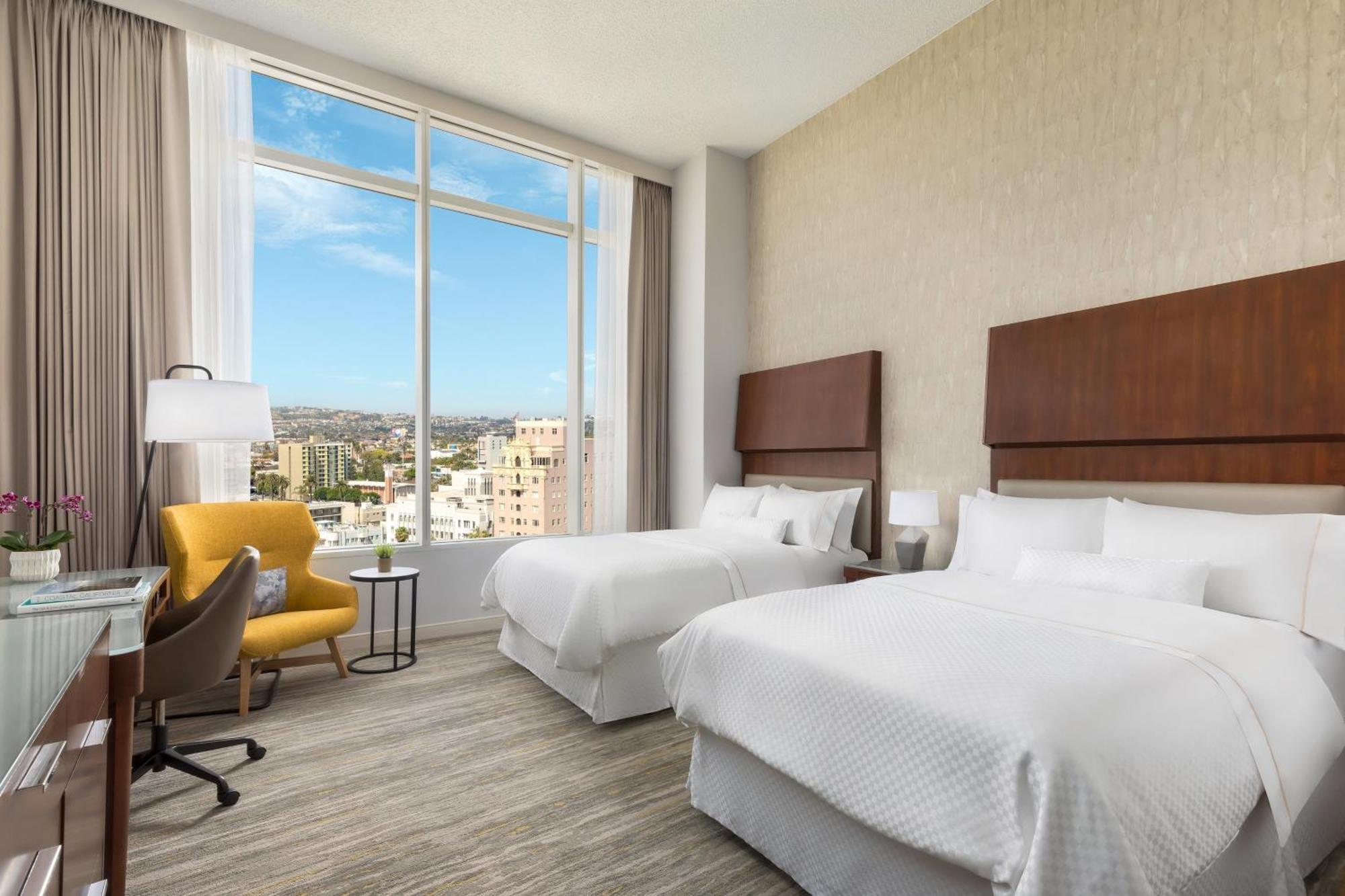 Guest Room Two Double Beds High Floor