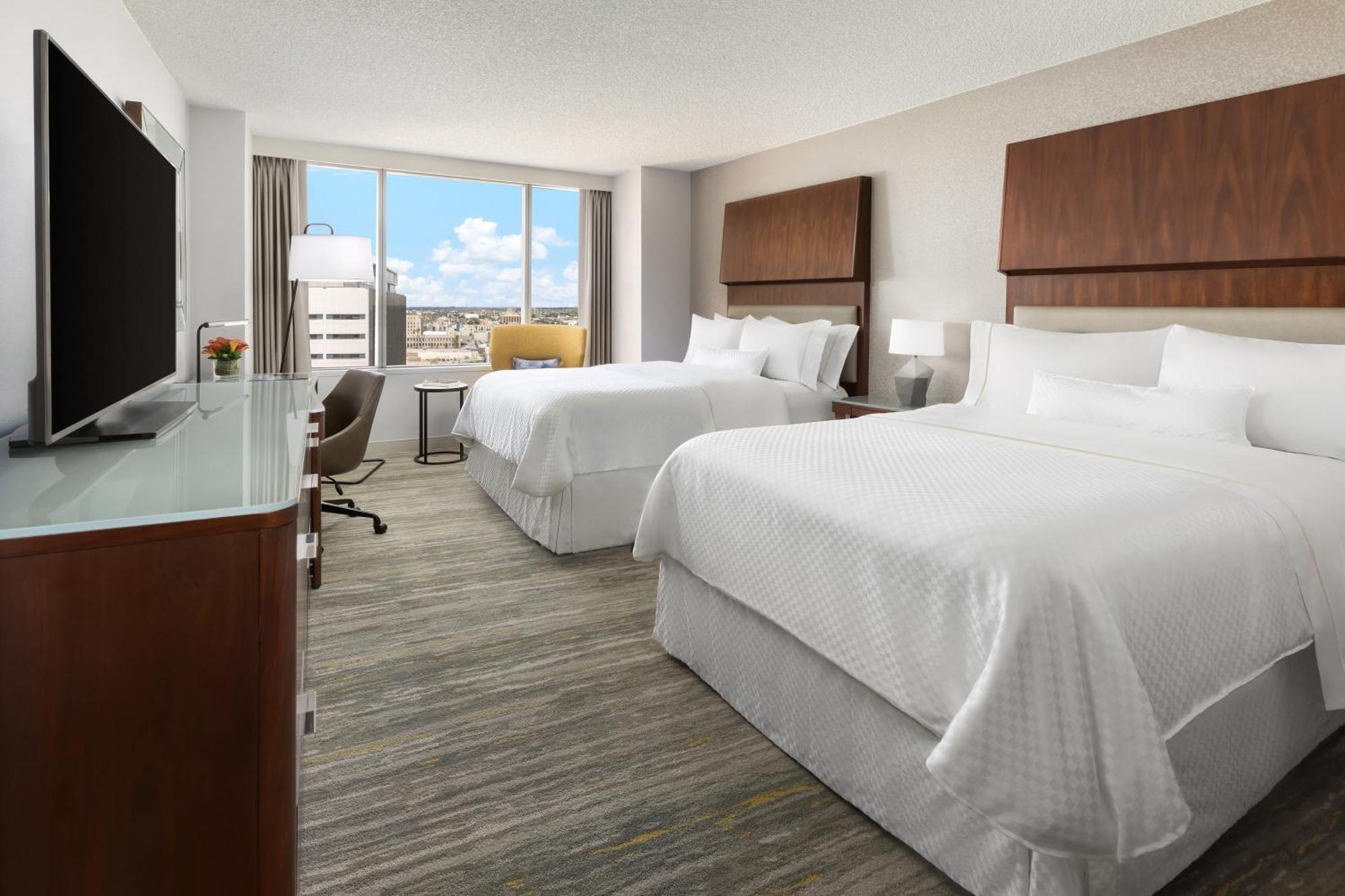 Guest Room Two Double Beds High Floor