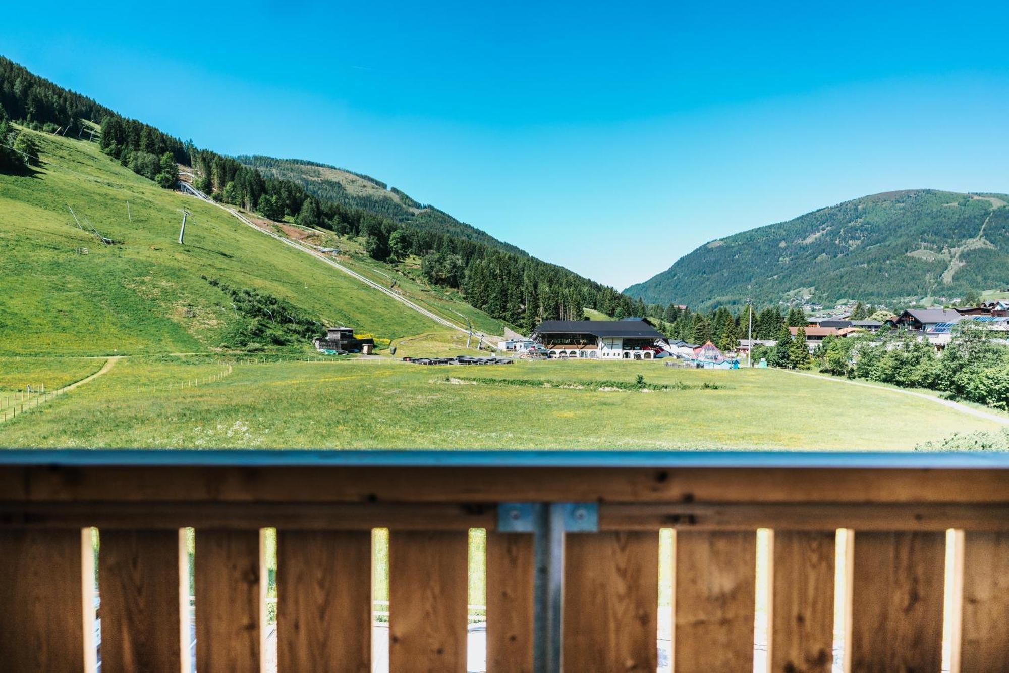 Doppel-/Zweibettzimmer mit Aussicht