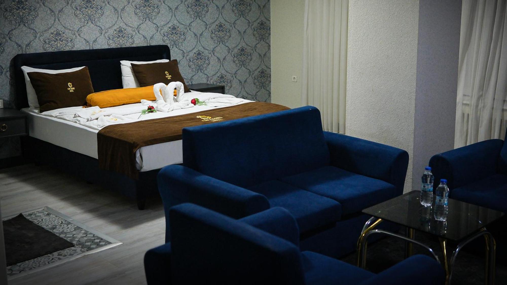 Standard Double Suite,1641130662:JPEG