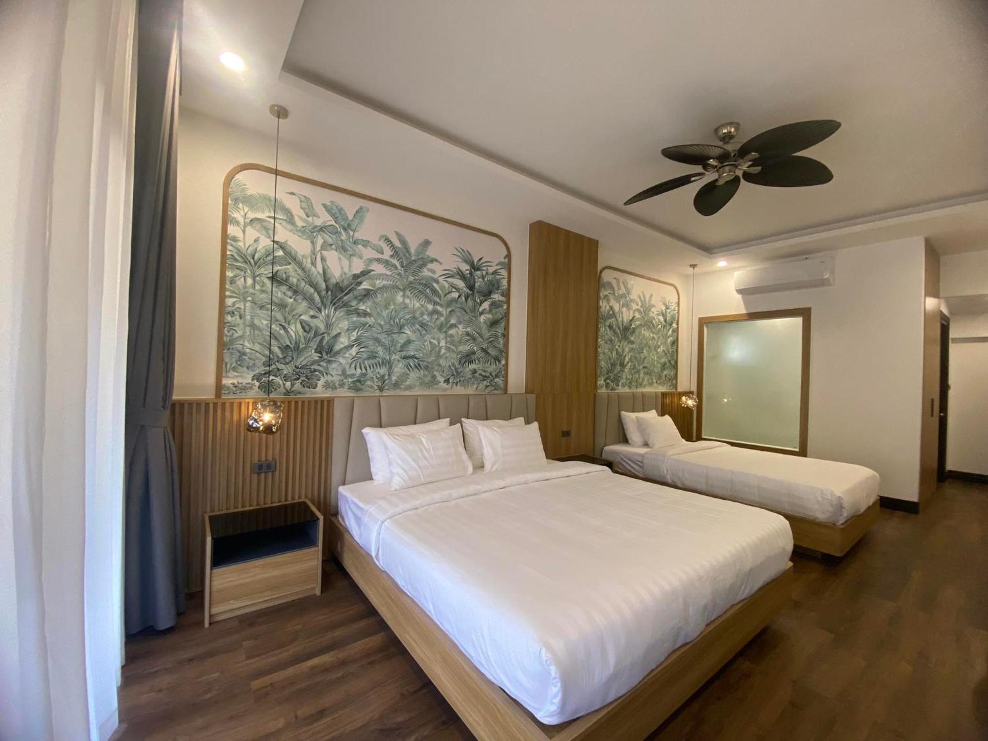 Triple Room