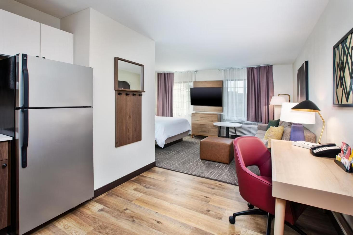 Queen Studio Suite