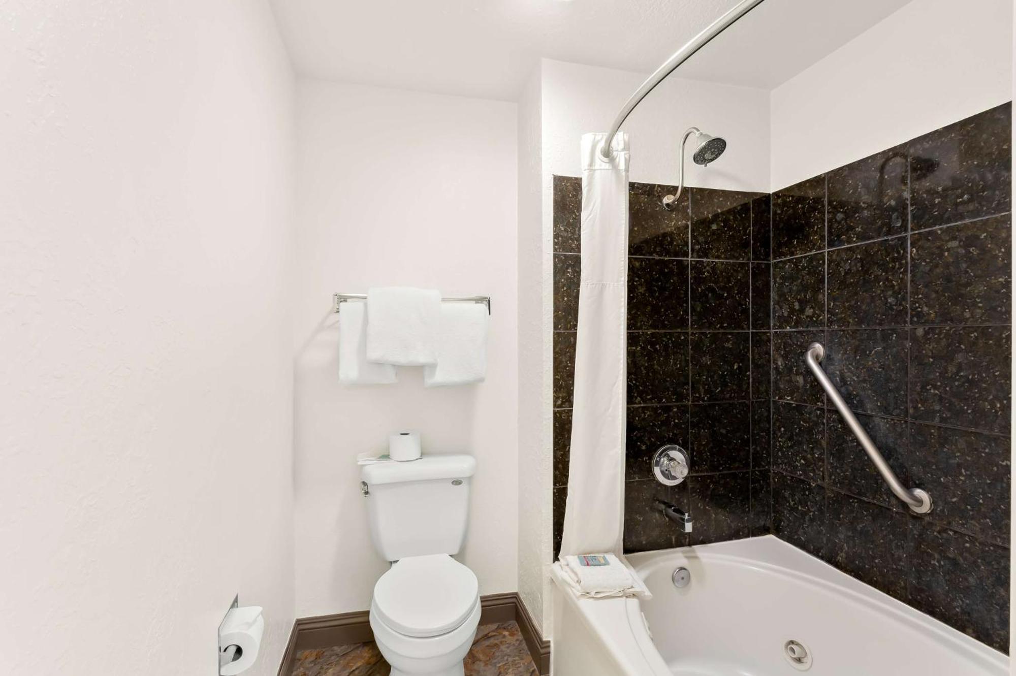 King Suite with Jacuzzi