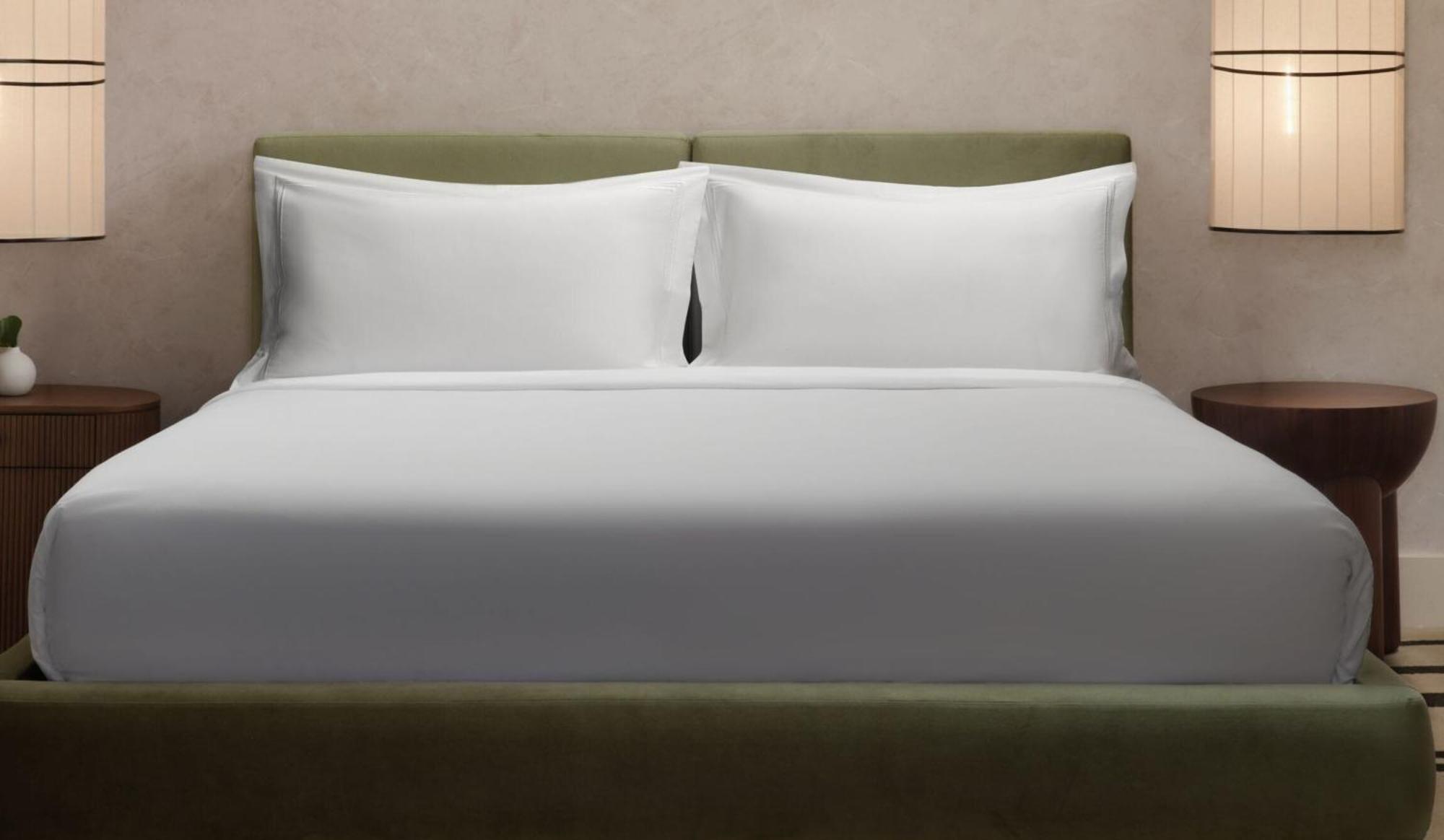 Habitación con 1 cama extragrande, ducha accesible en silla de ruedas y vistas a la ciudad - Adaptado para personas con movilidad reducida/discapacidad auditiva