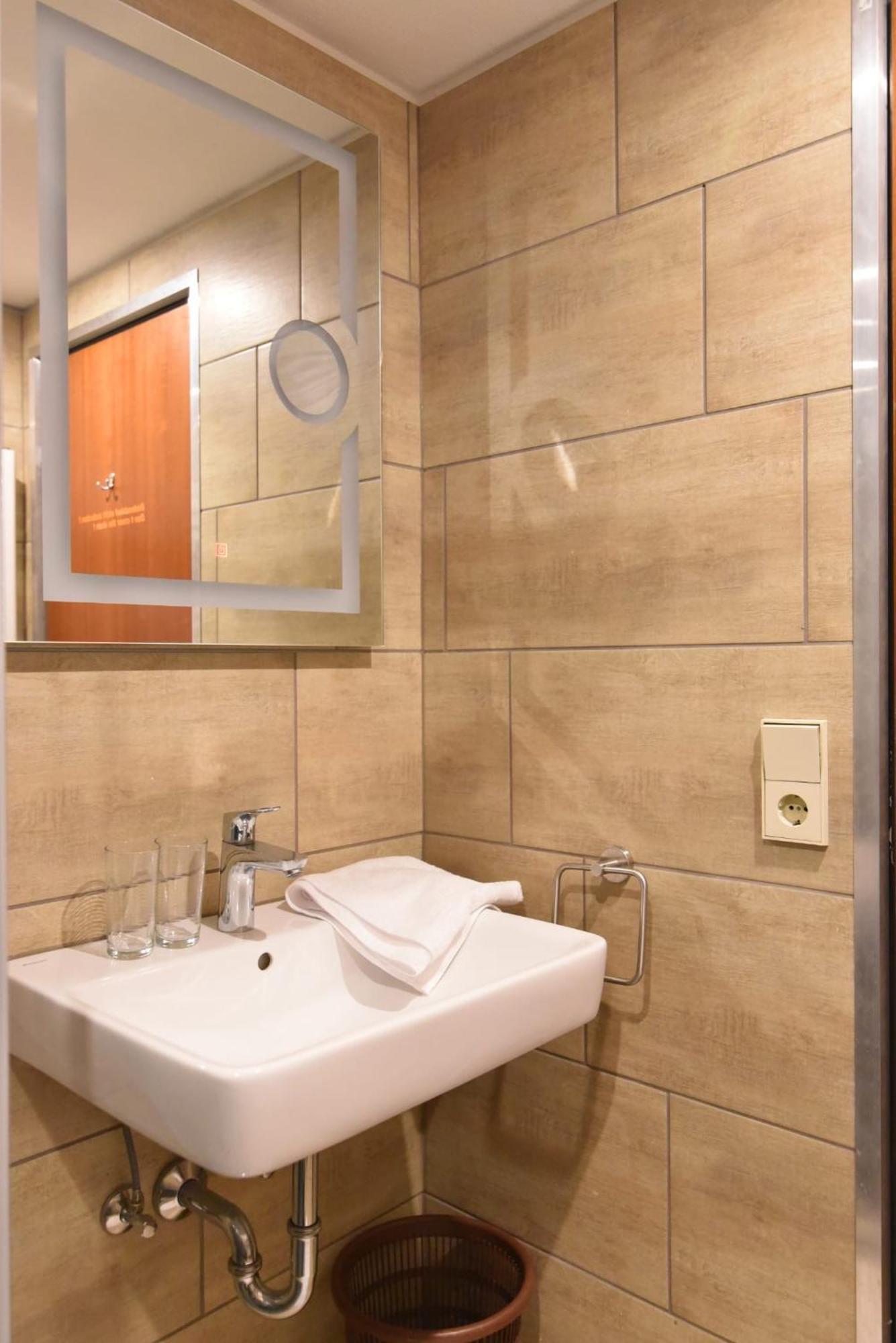 Triple Room with Private Bathroom