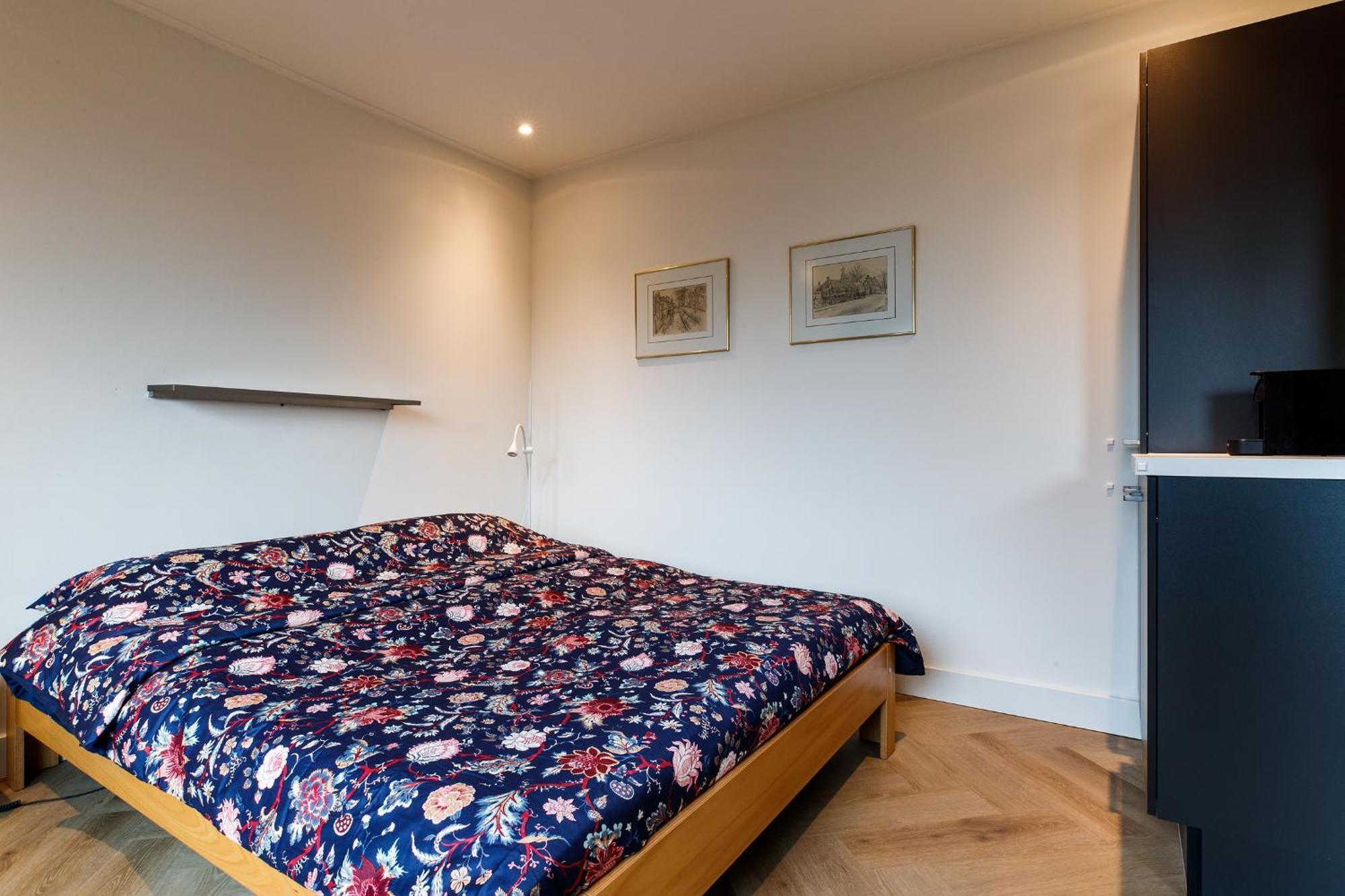 Double Room Private External Bathroom