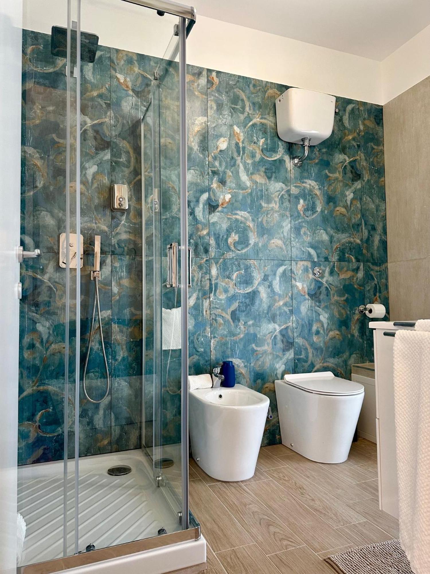 Double Room Private Bathroom