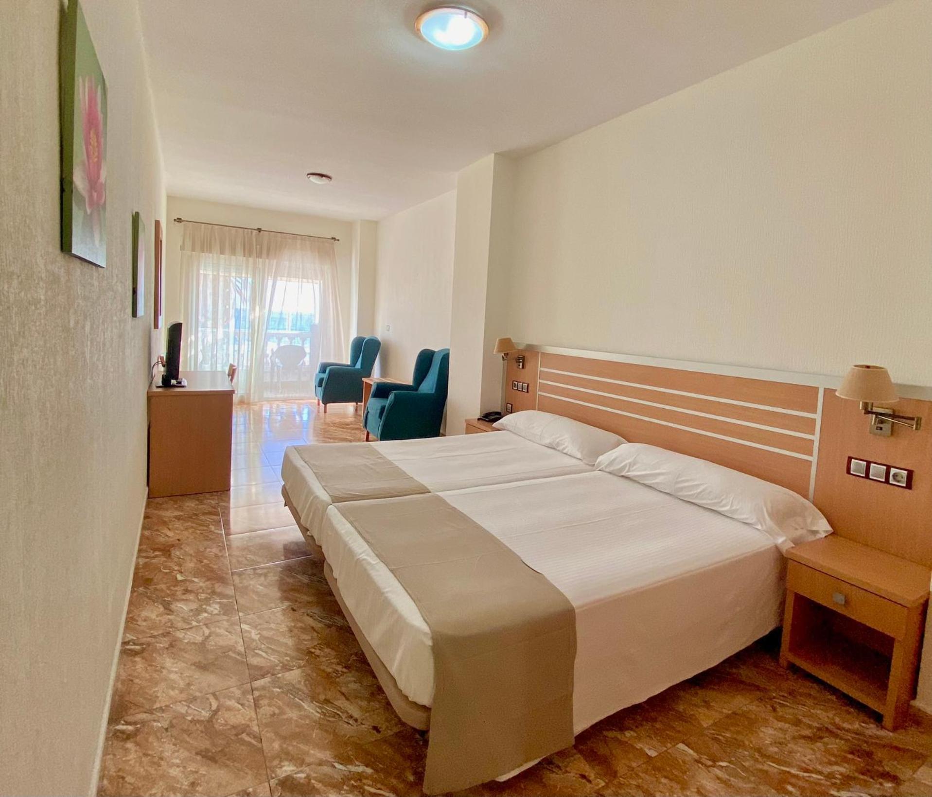 Double Room with Balcony  Sea View