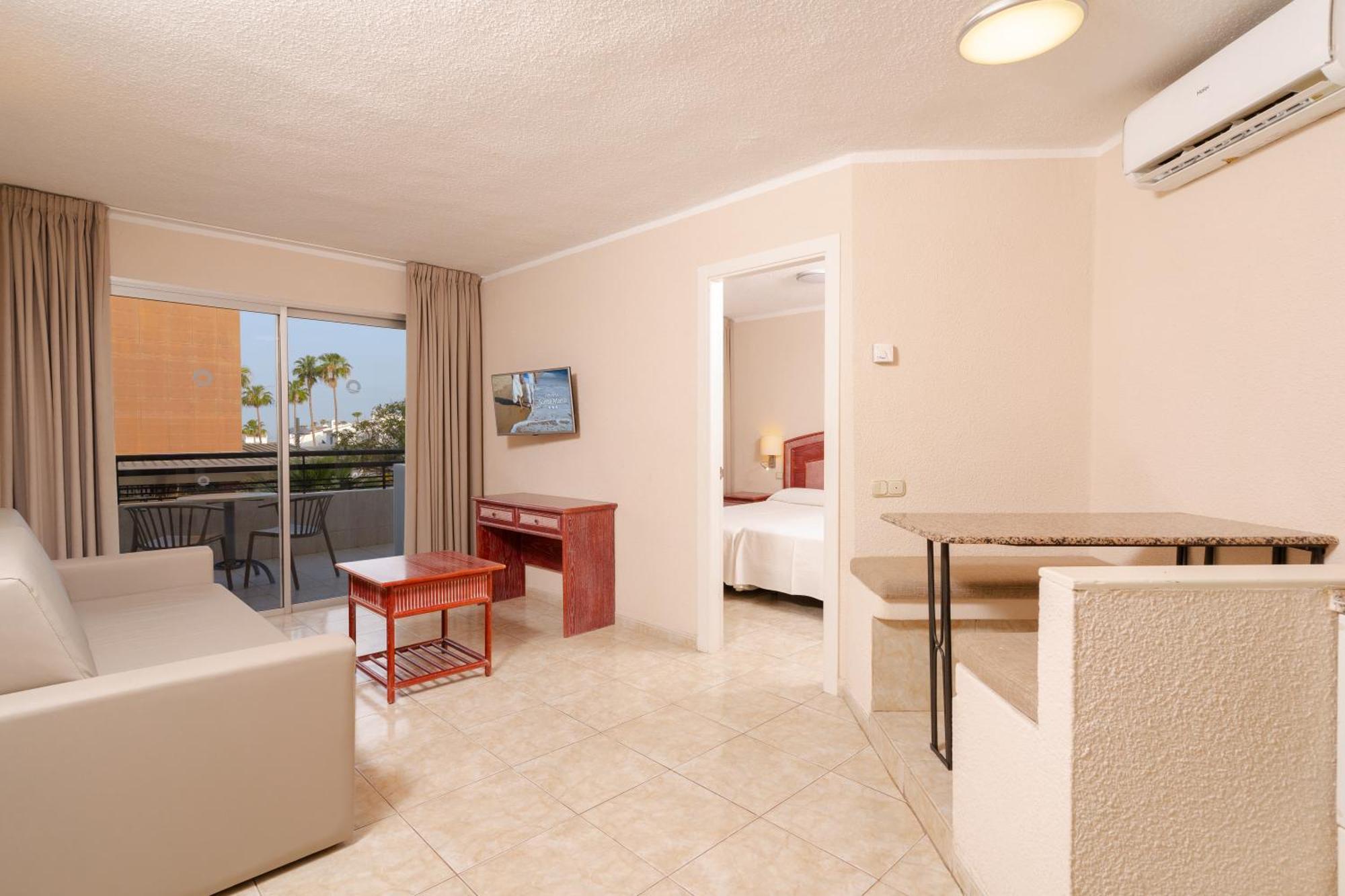 Two-Bedroom Apartment Economy without views,1642330400:JPEG