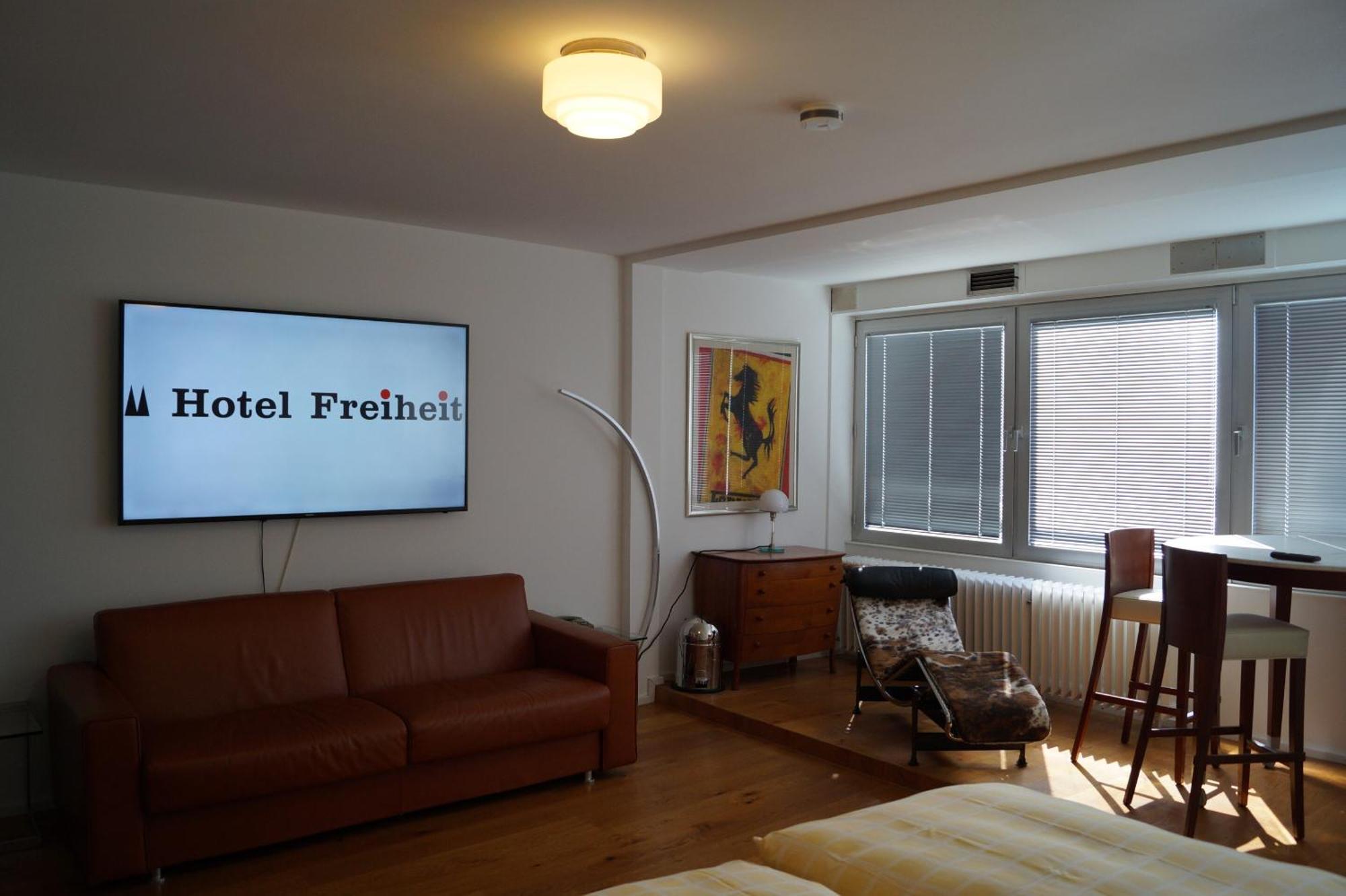 Deluxe Suite