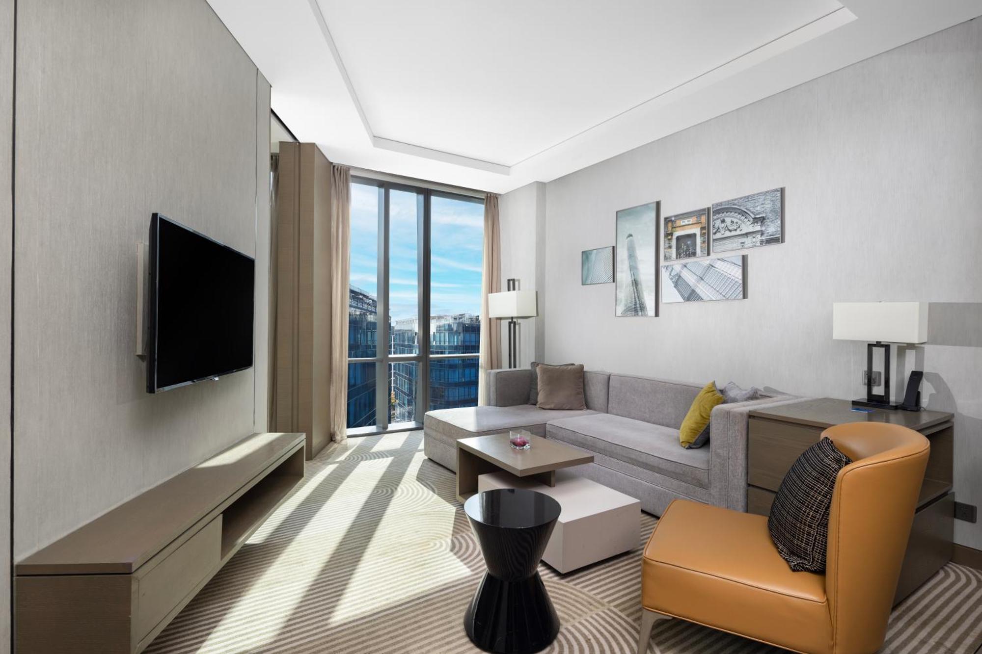 King Suite with Kitchen and Sofa Bed