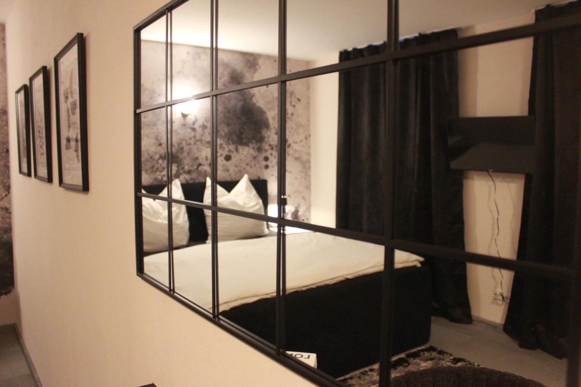 BLACK&WHITE - Double Room