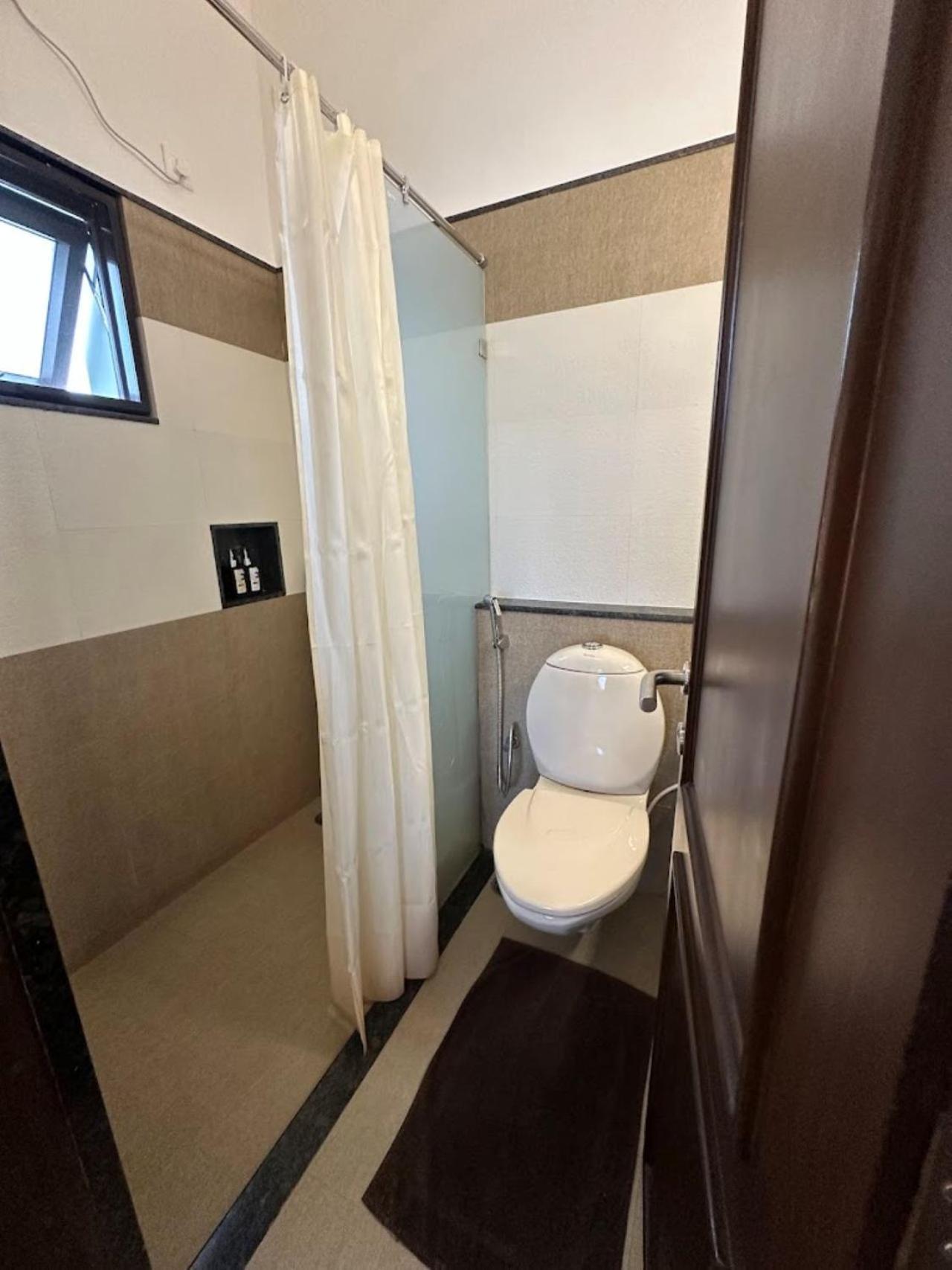 Garden View Room