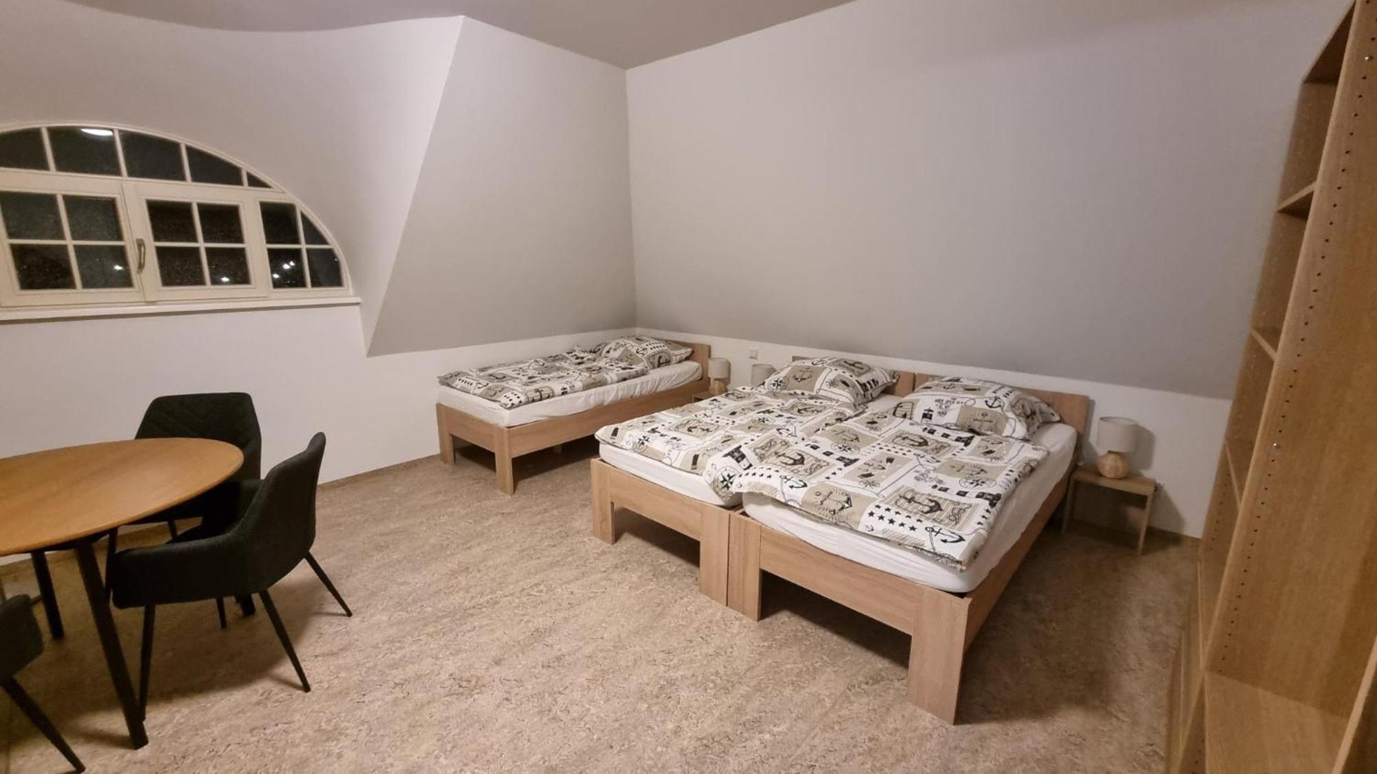 Vierbettzimmer mit eigenem Bad
