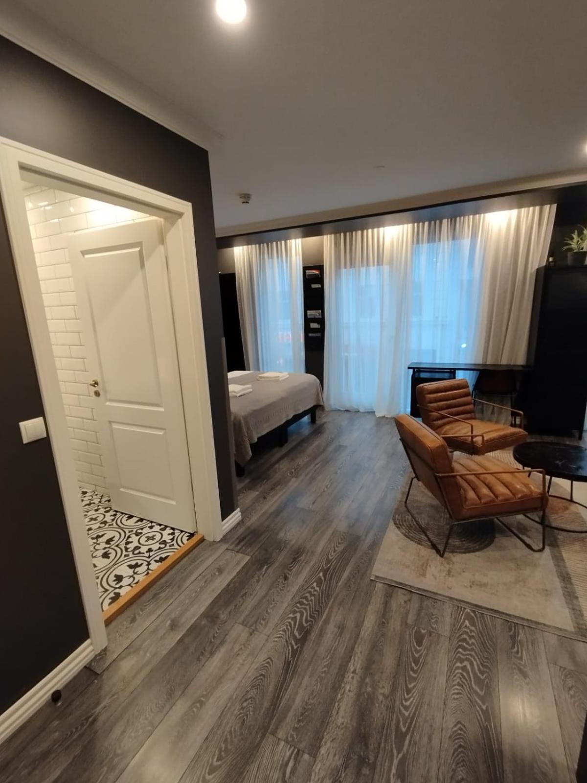 Superior Studio
