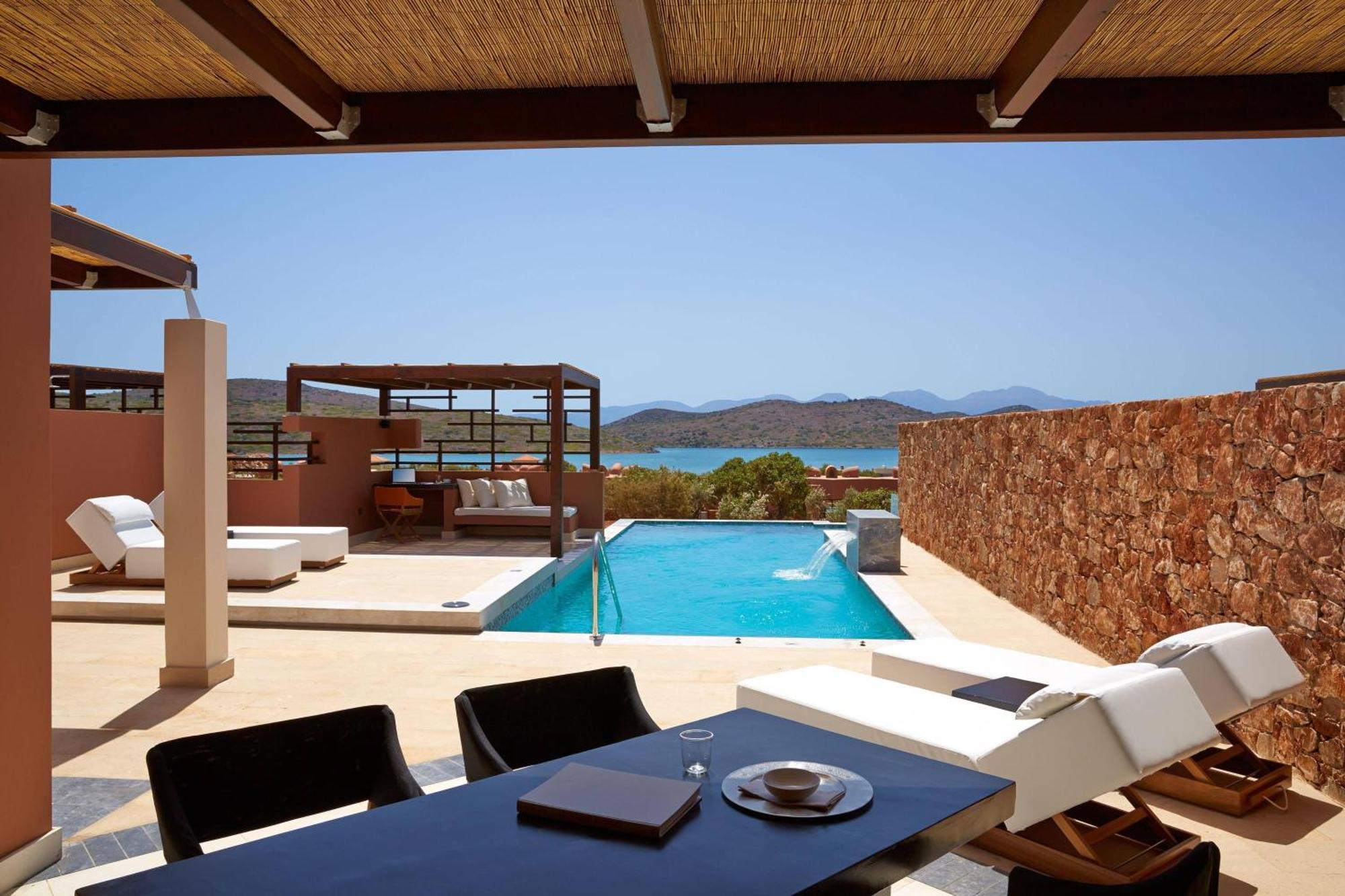 Résidence de Luxe 2 Chambres avec Piscine Privée et Balcon - Vue sur Mer
