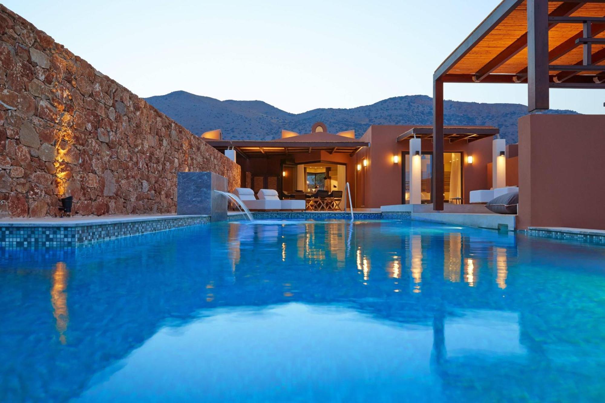 Luxury Residence, 4 Bedroom Suite, Sea view, Private pool